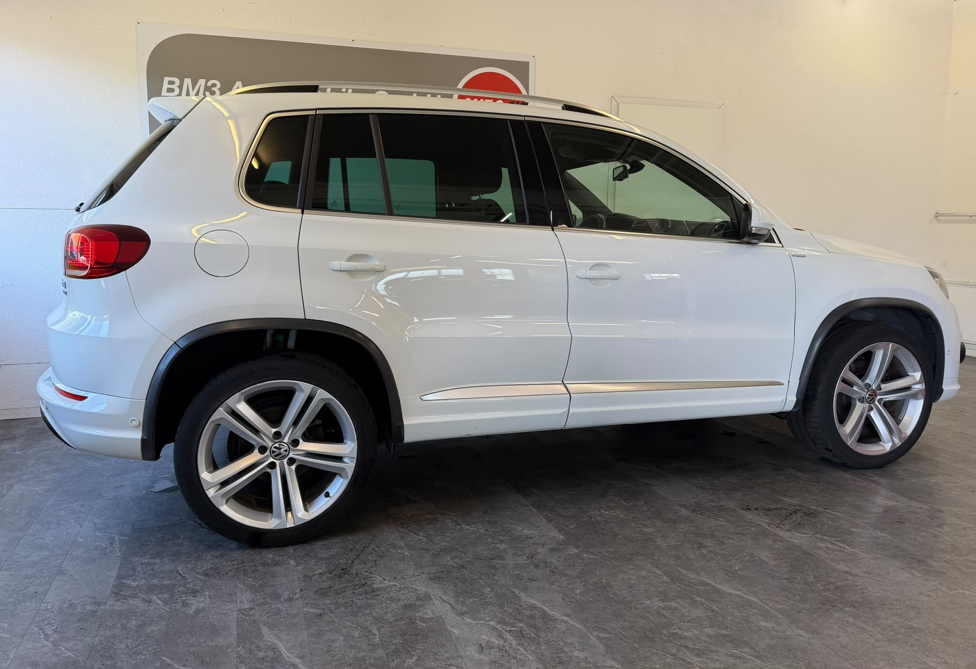 VW Tiguan 2.0 TSI Cup R-Line 4Motion DSG-image-6