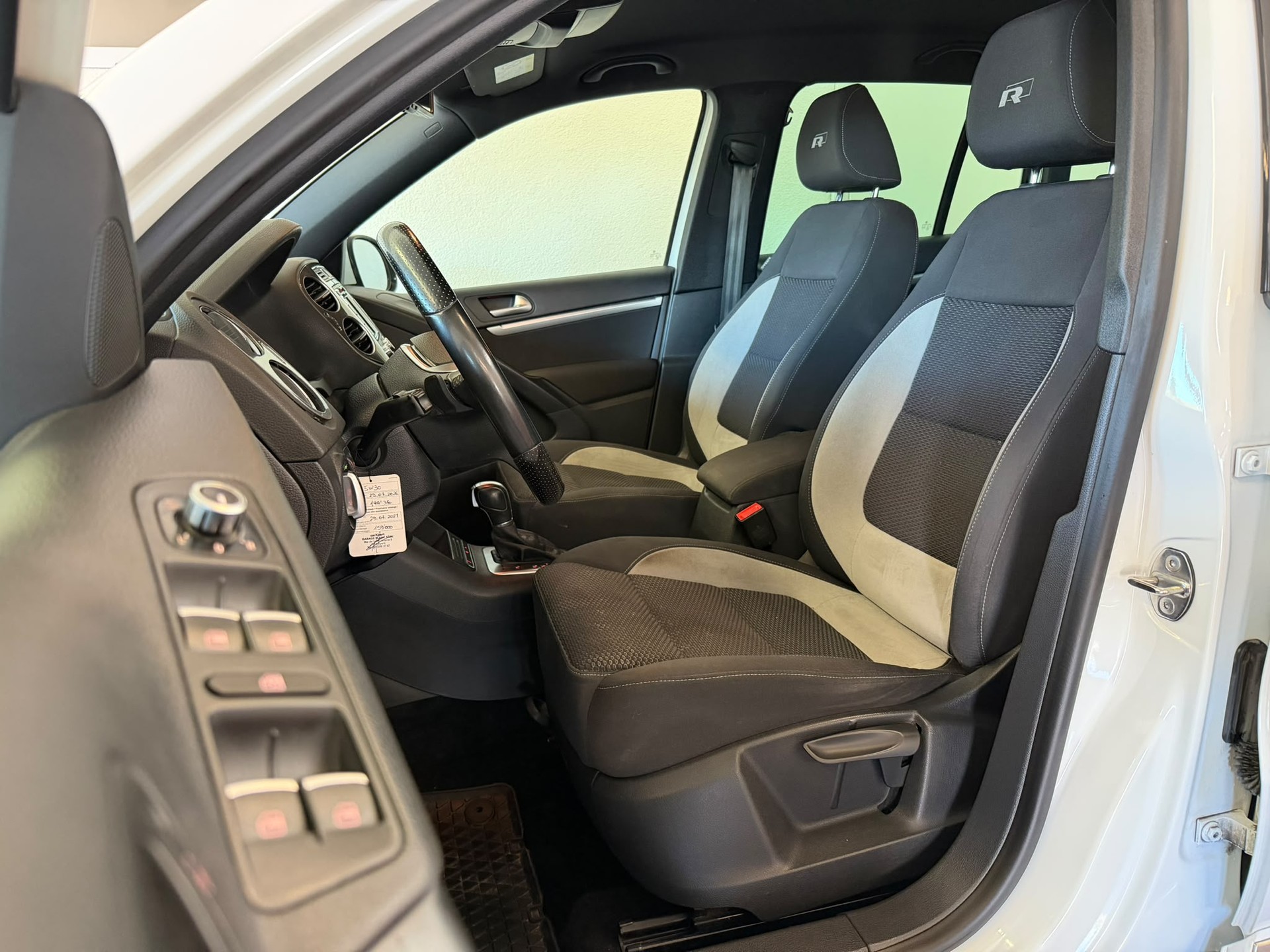 VW Tiguan 2.0 TSI Cup R-Line 4Motion DSG-image-12