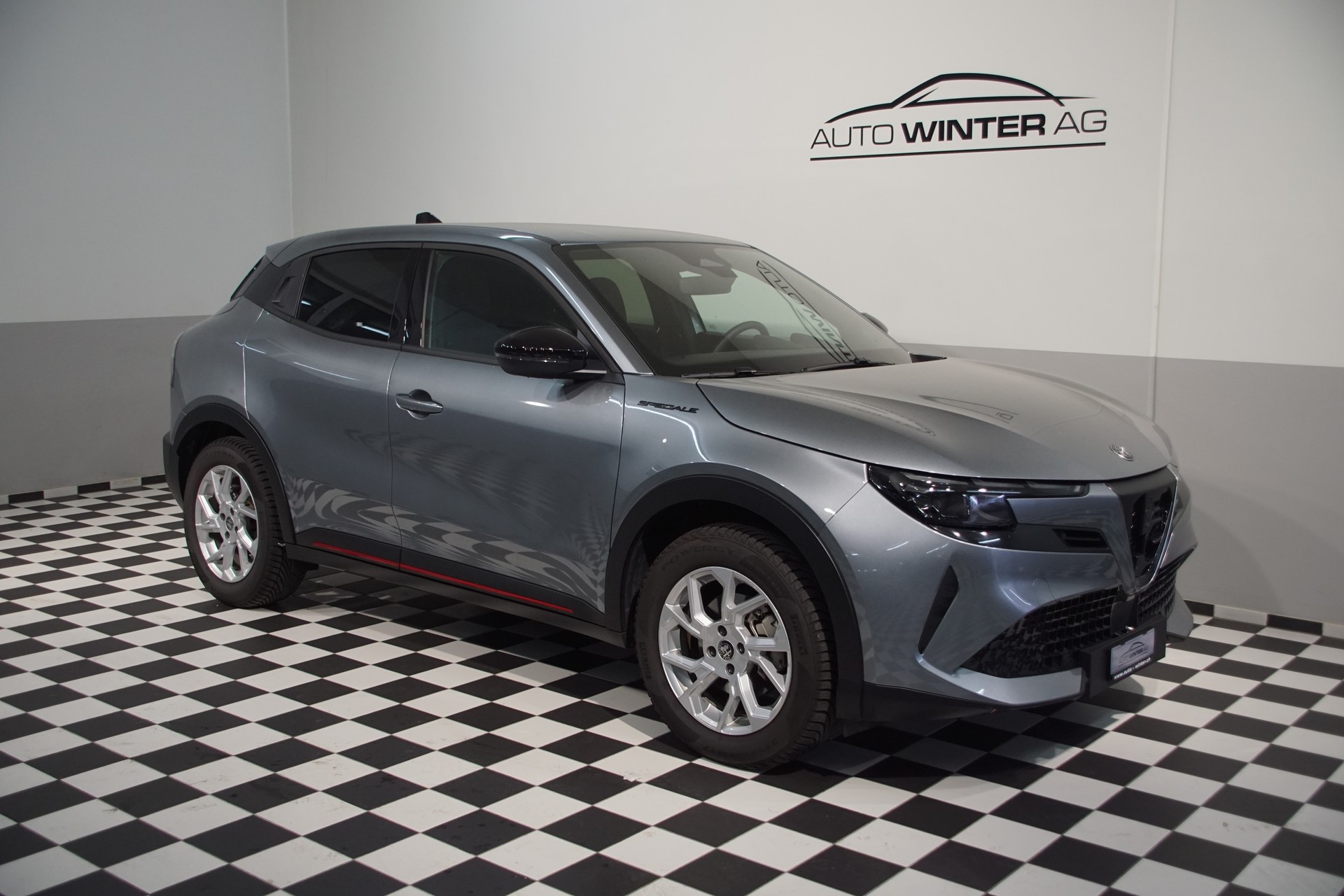 ALFA ROMEO Junior 1.2 48V Hybrid Sport Speciale !! Swiss-Edition!!-image-5