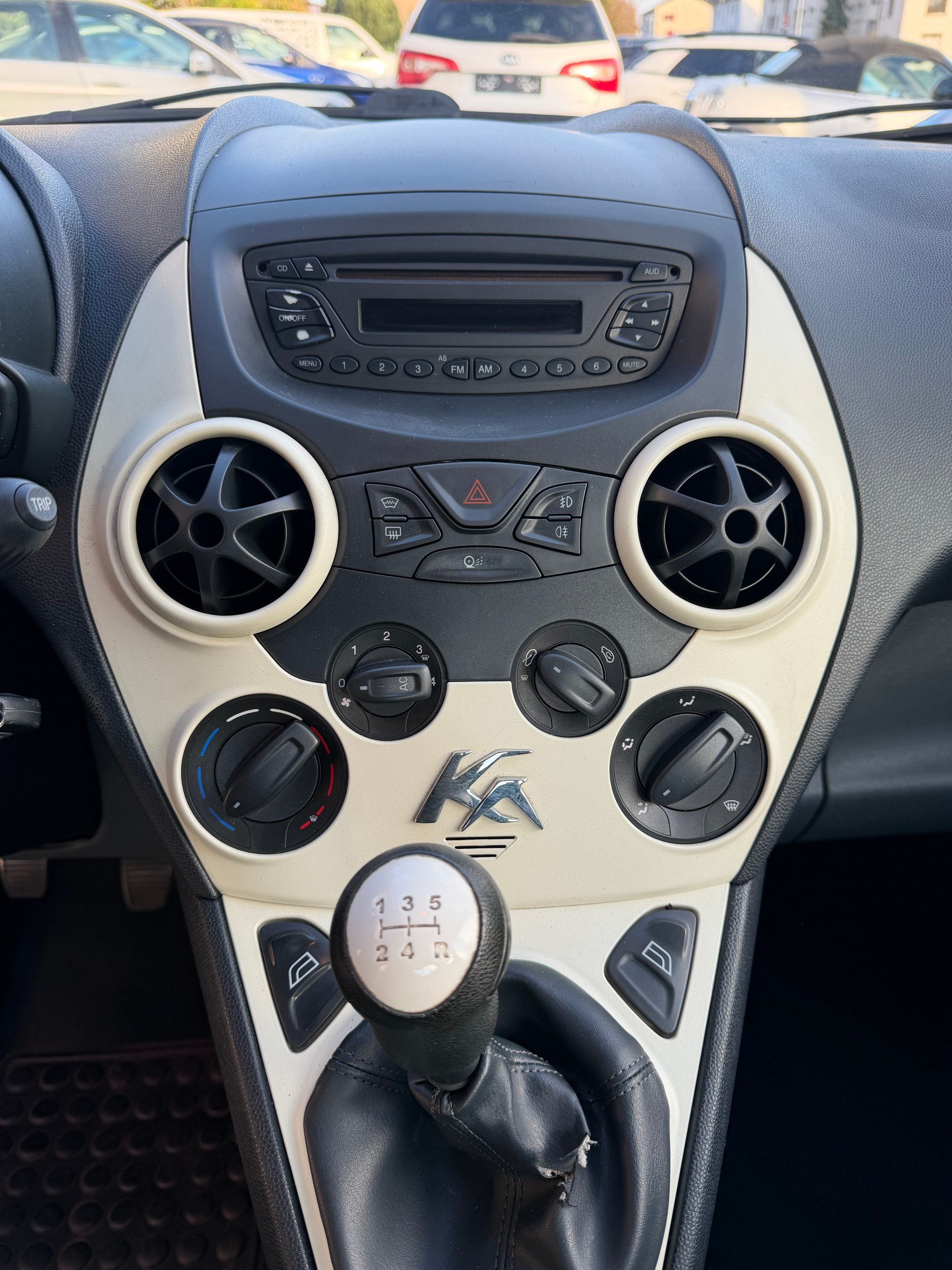 FORD KA 1.25 Trend-image-9