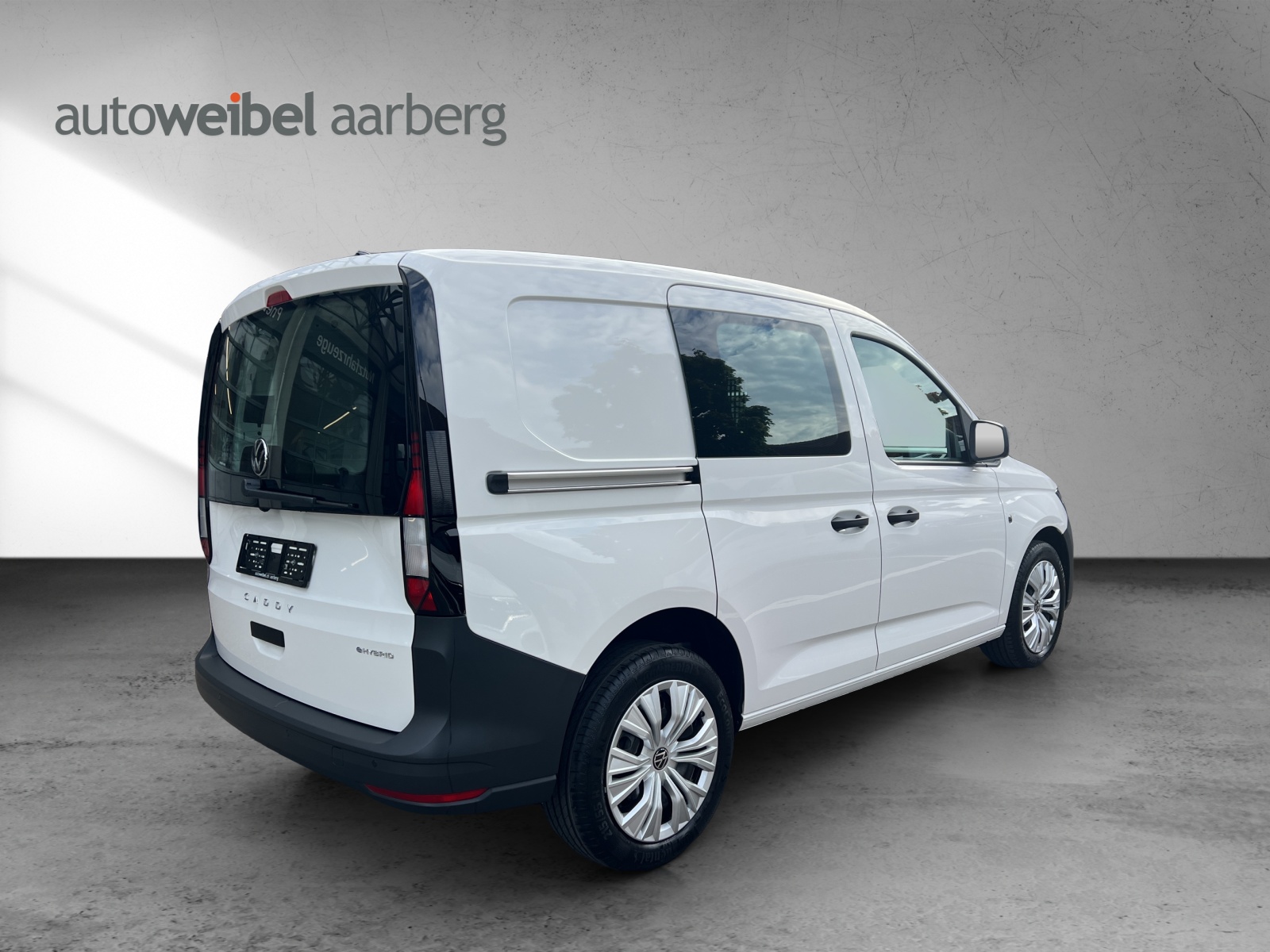 VW Caddy Cargo 1.5 TSI Plug in Hybrid Entry DSG-showroom-element-1