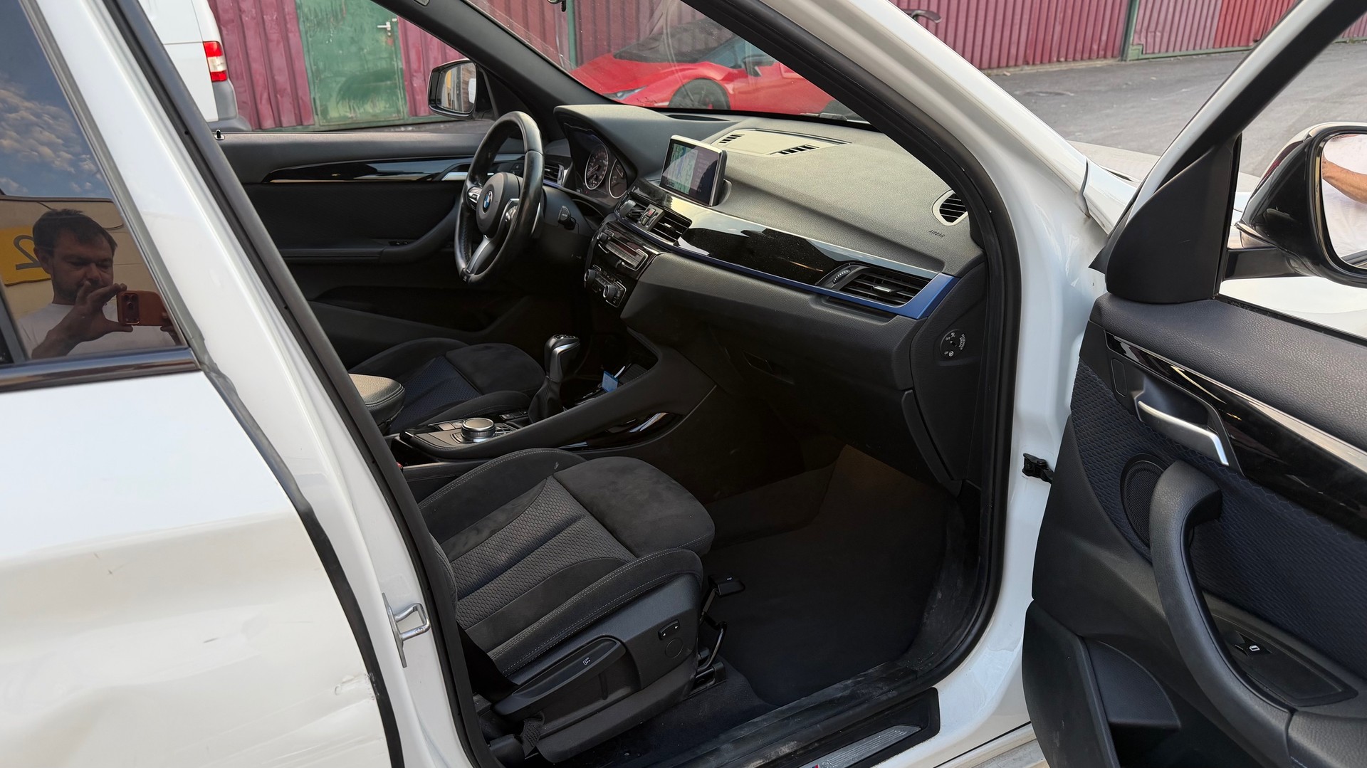 BMW X1 xDrive 20d M Sport-image-11