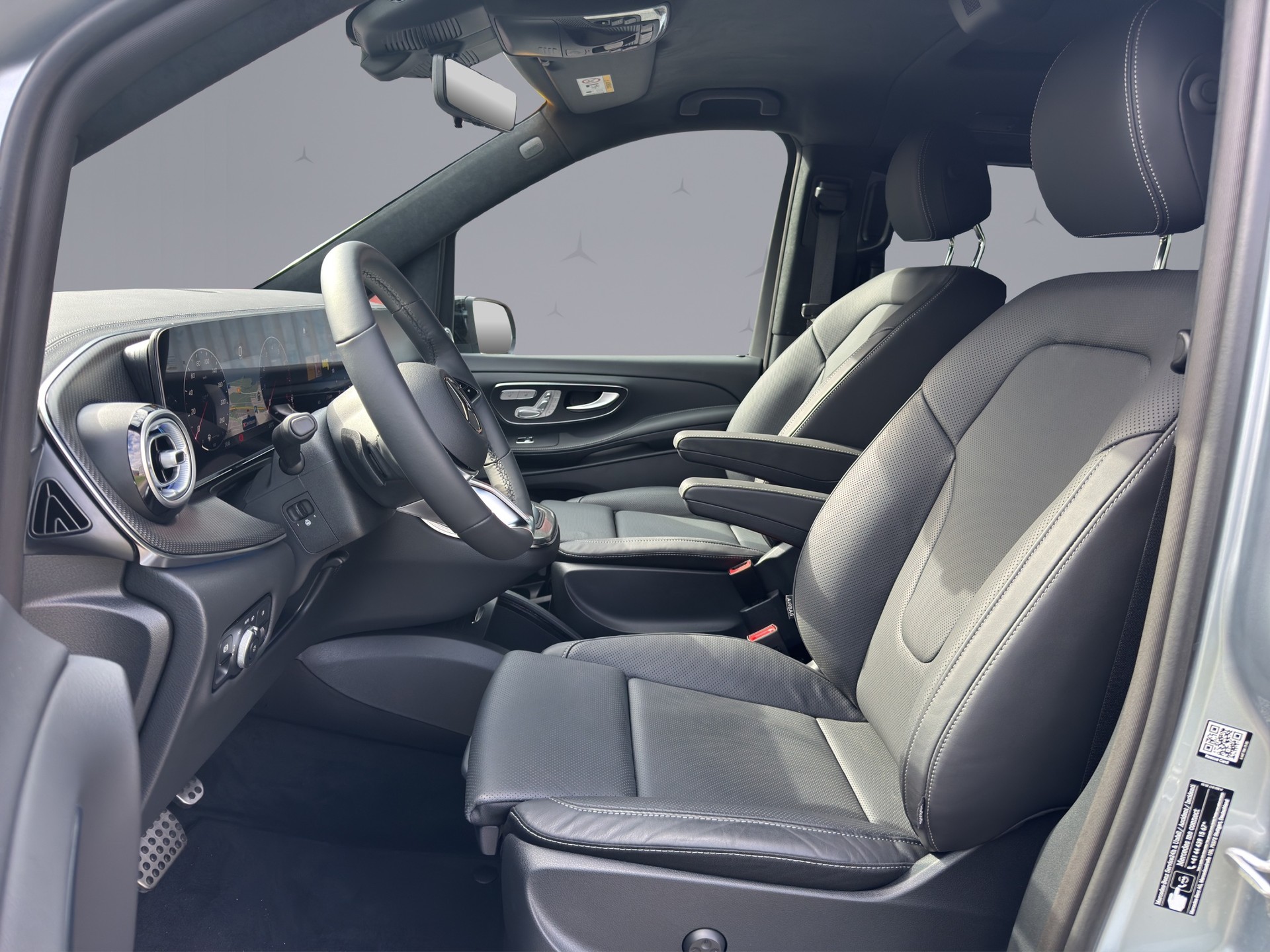 MERCEDES-BENZ V 300 Exclusive AMG Line L - Benzinmotor-image-9