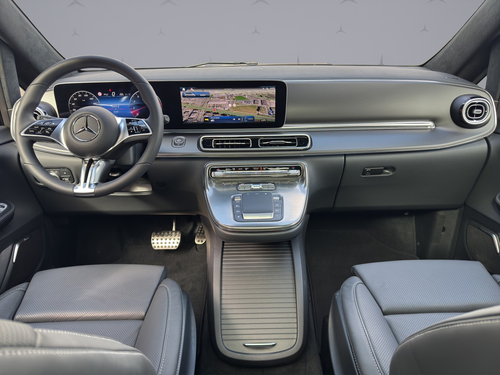 MERCEDES-BENZ V 300 Exclusive AMG Line L - Benzinmotor-image-13