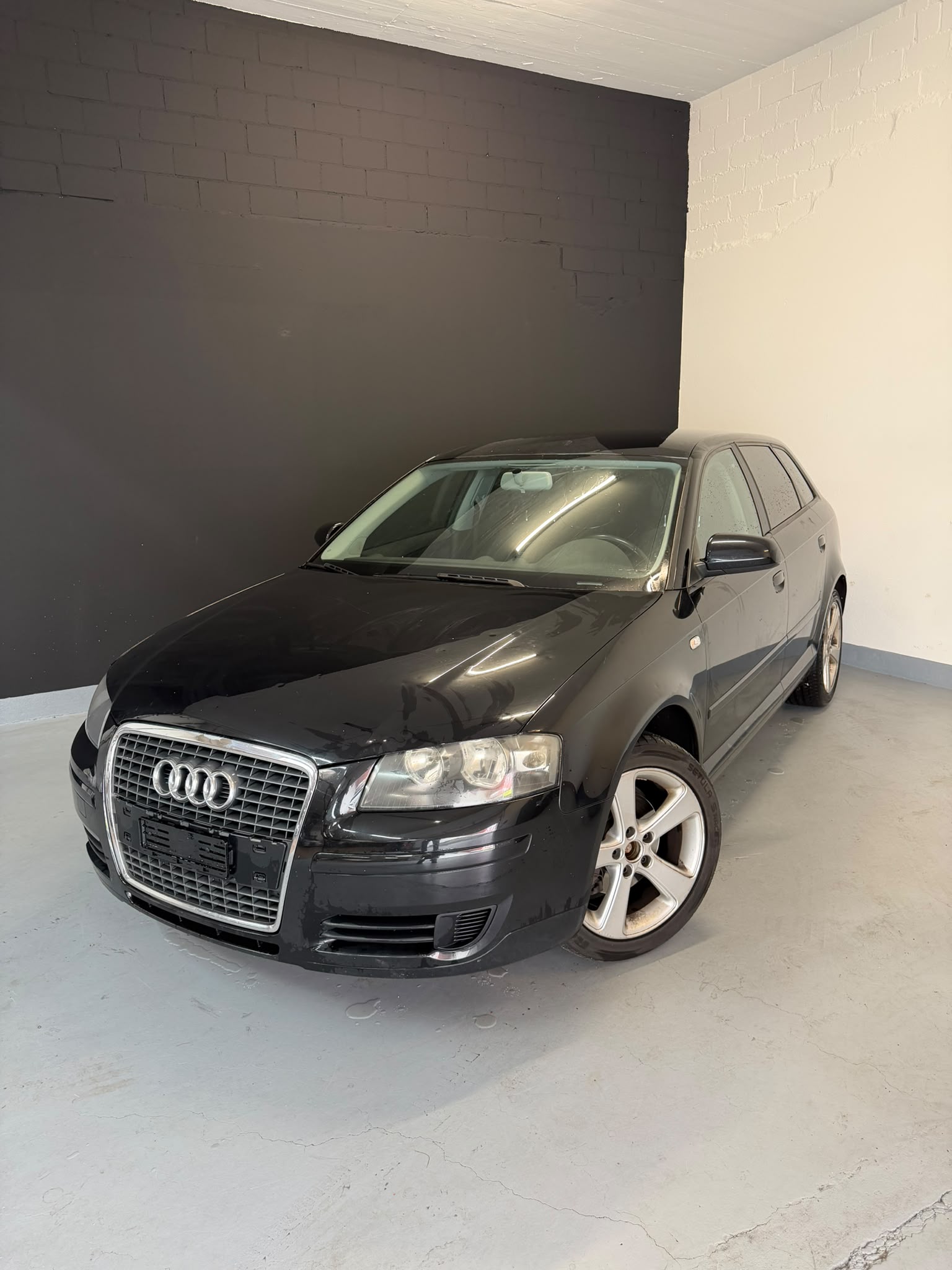 AUDI A3 Sportback 1.4 Turbo FSI Ambition-image-2