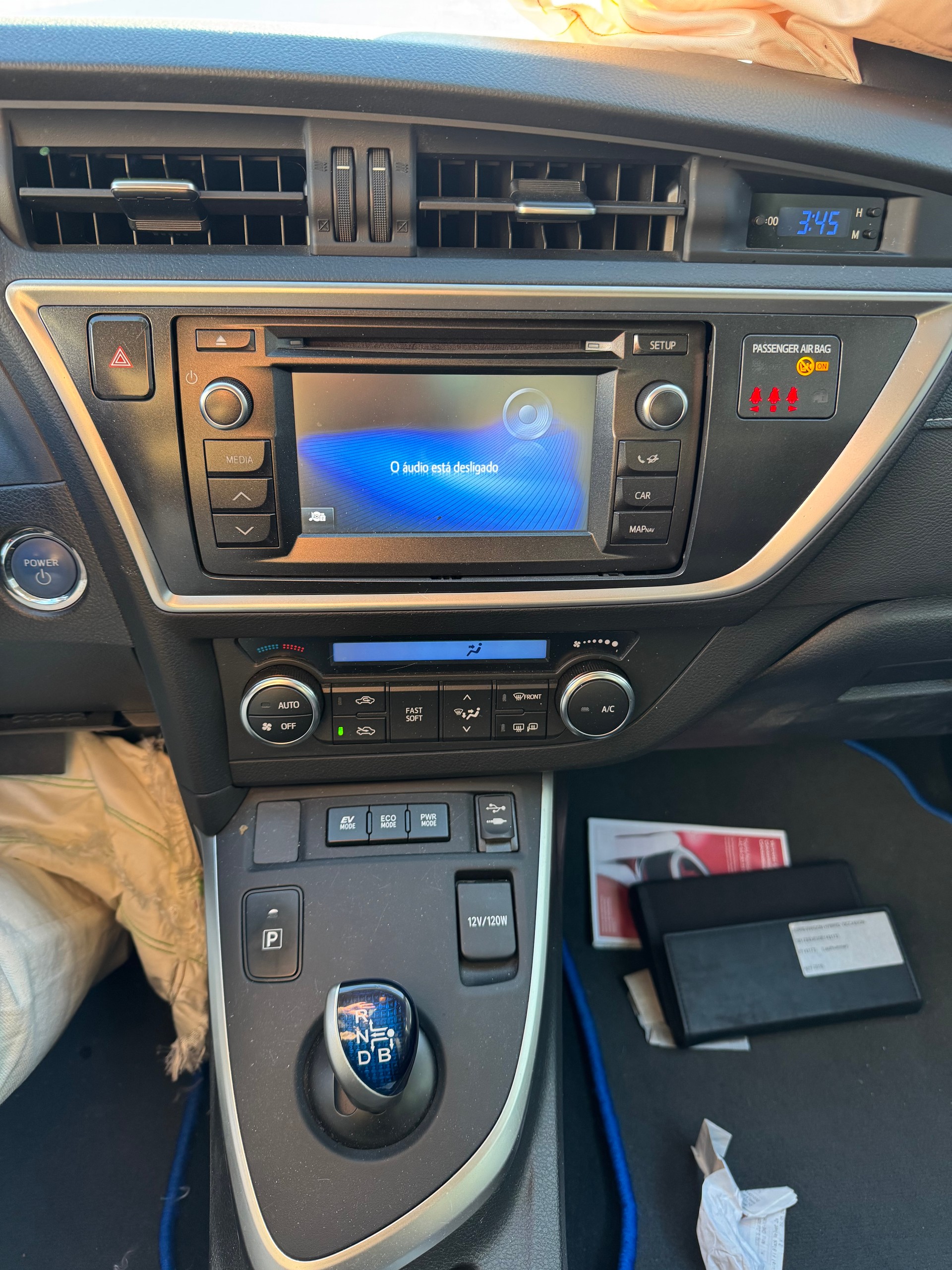 TOYOTA Auris Touring Sports 1.8 16V HSD Linea Trend-image-15
