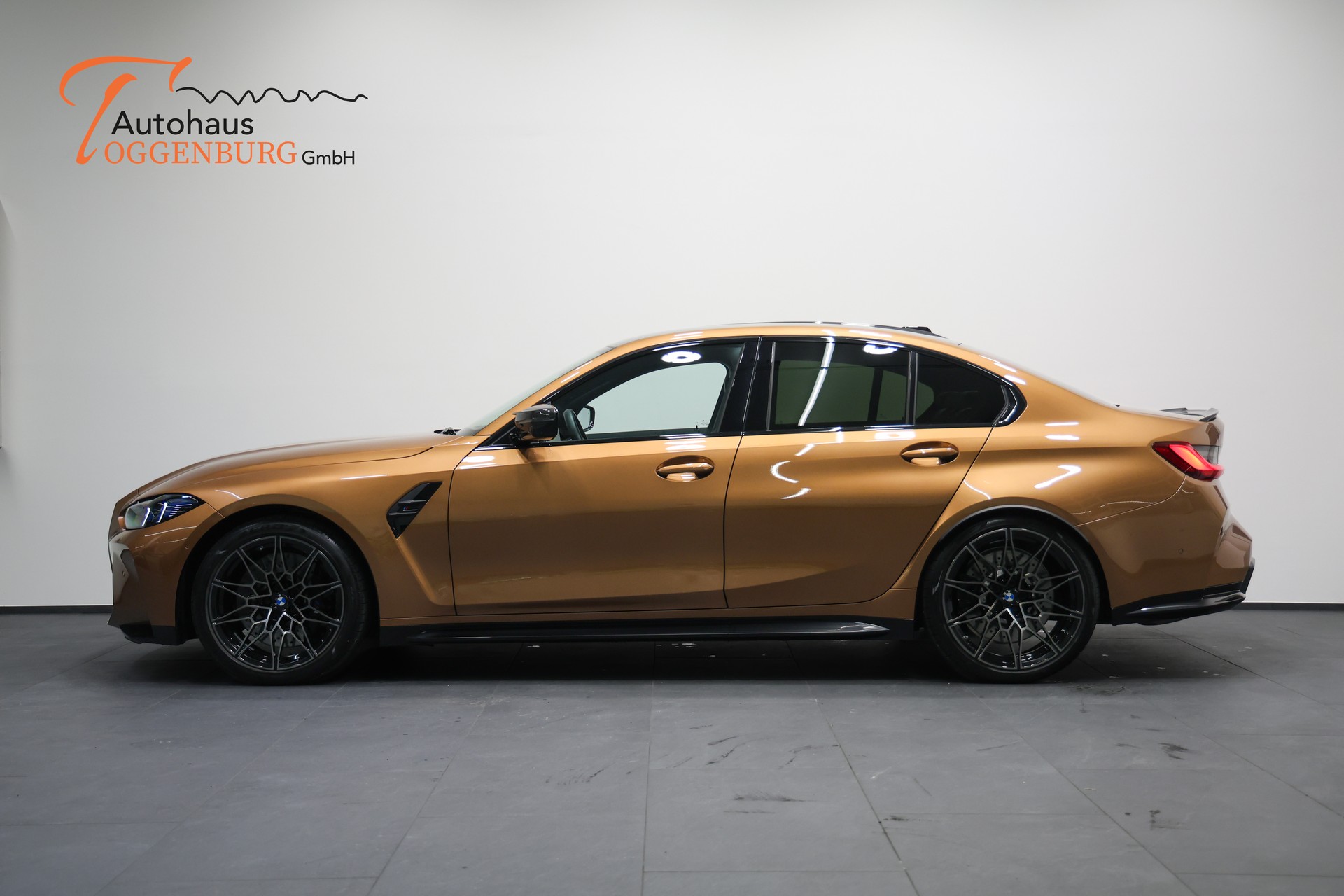 BMW M3 Competition M xDrive LCI *Sonderlackierung Liquid Copper*Carbon Schalensitze*M Driver's Package*-image-11