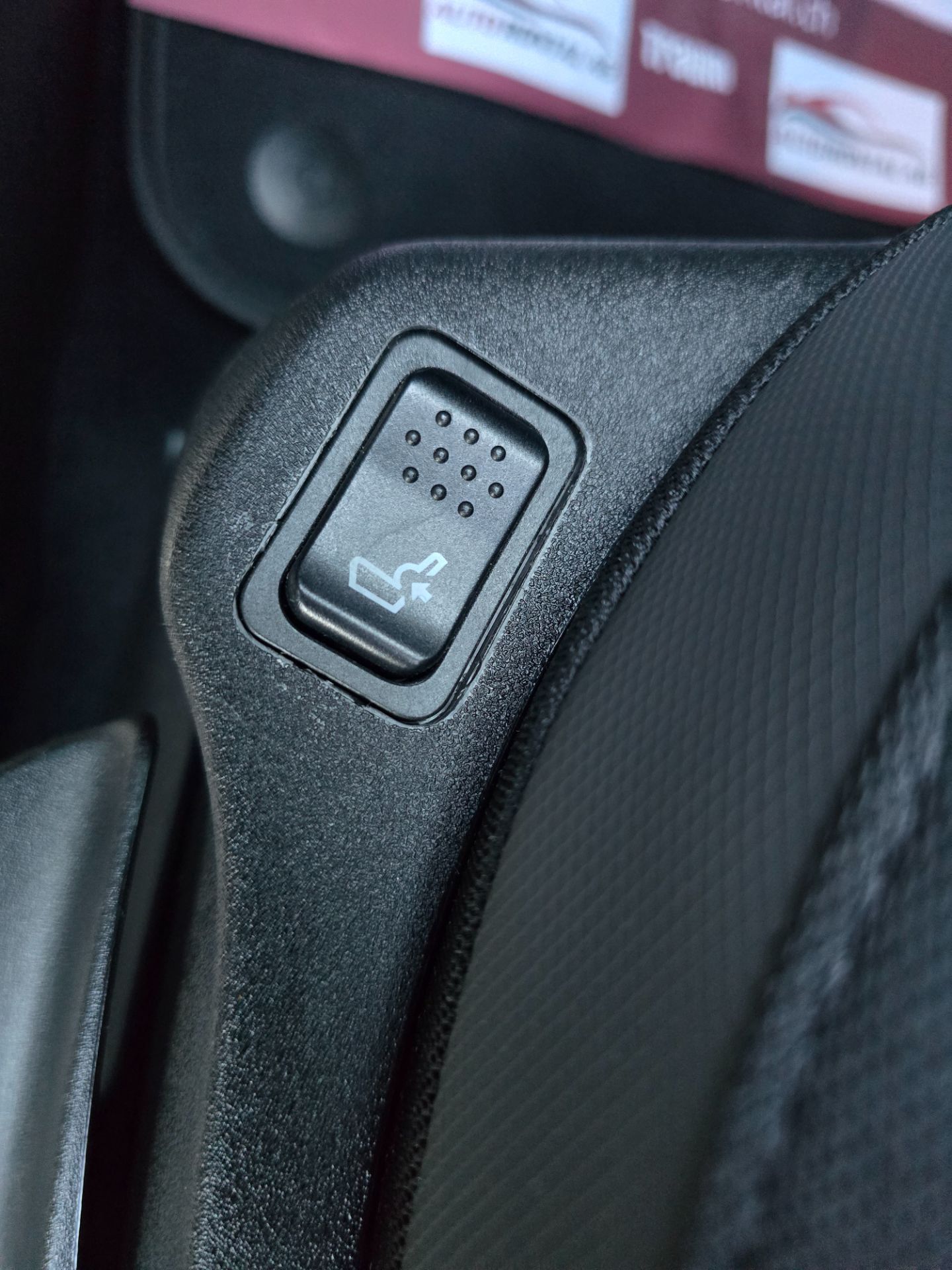 JEEP Renegade 1.3 Plug-In Hybrid Limited (EURO 6d)-image-18