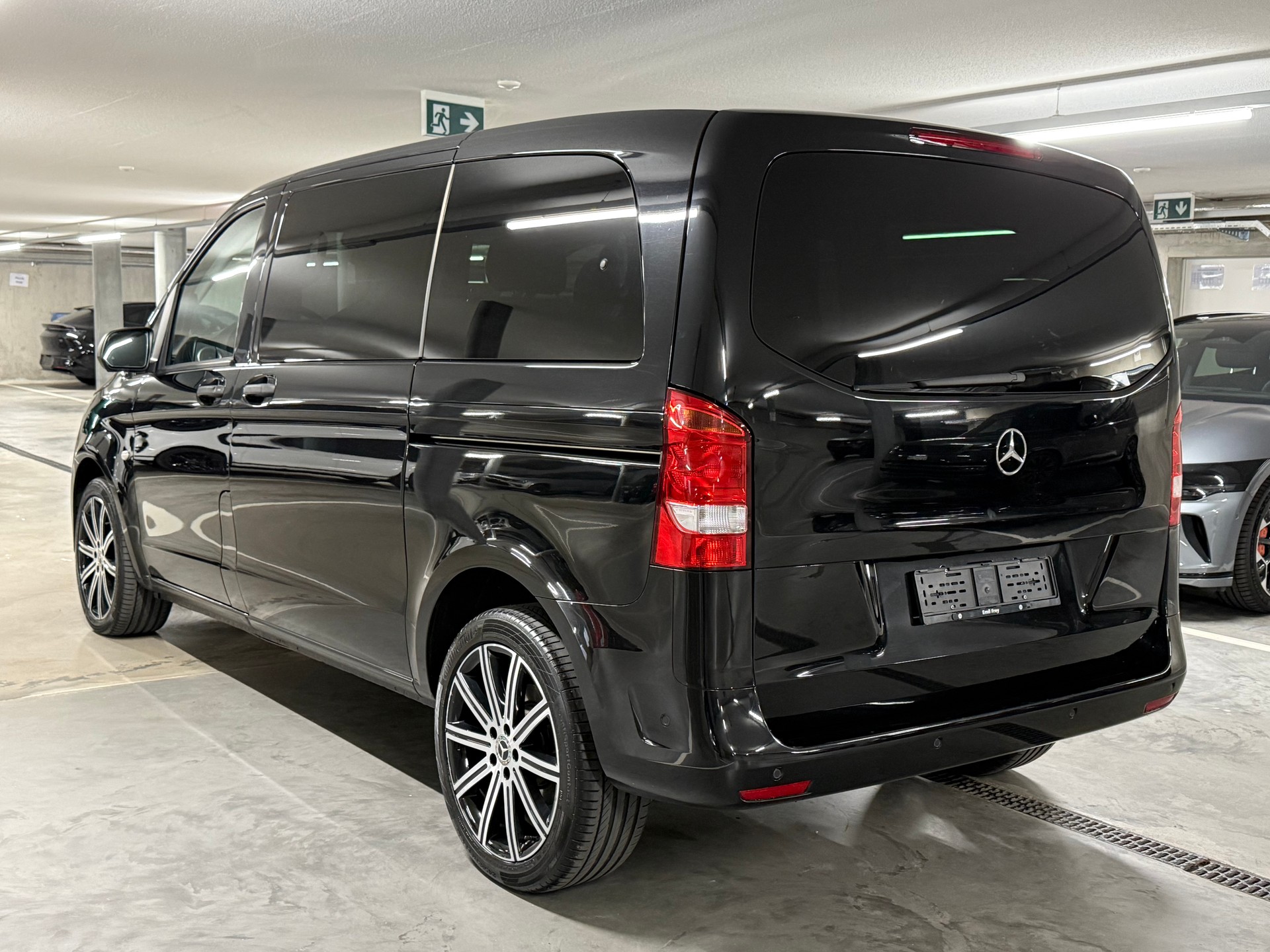 MERCEDES-BENZ 119 Kombi K 2.0 CDI Select 4MATIC-image-2