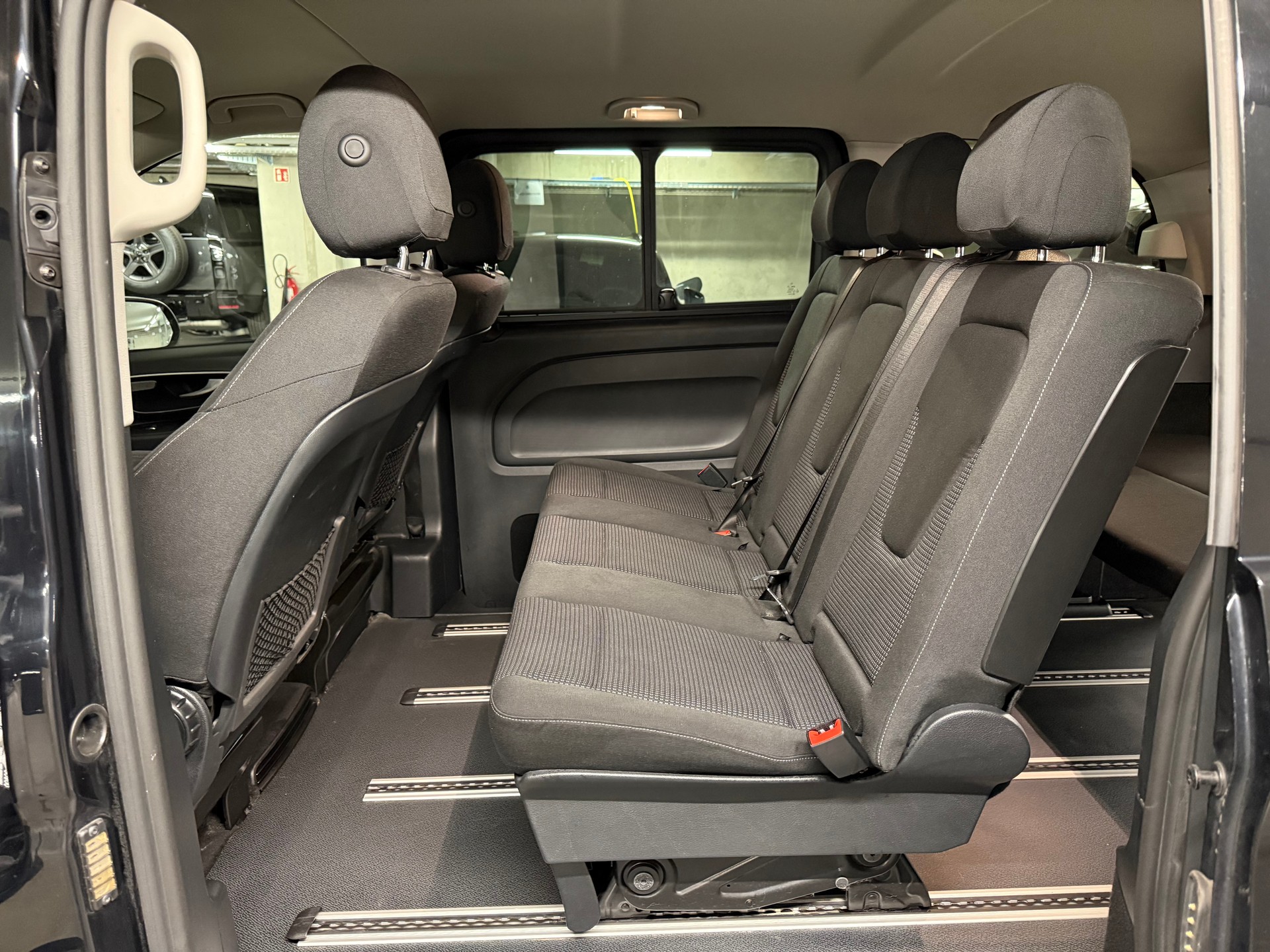 MERCEDES-BENZ 119 Kombi K 2.0 CDI Select 4MATIC-image-5