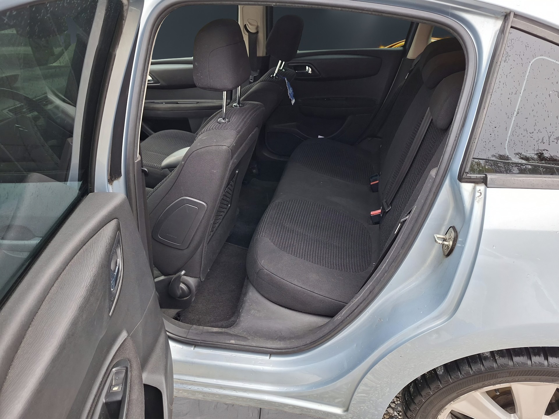 CITROEN C4 1.6i 16V-image-9
