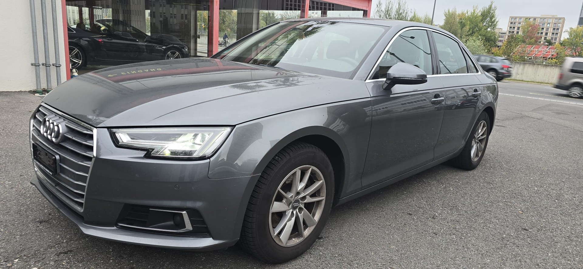 AUDI A4 Limousine 2.0 TFSI Sport S-tronic-image-2