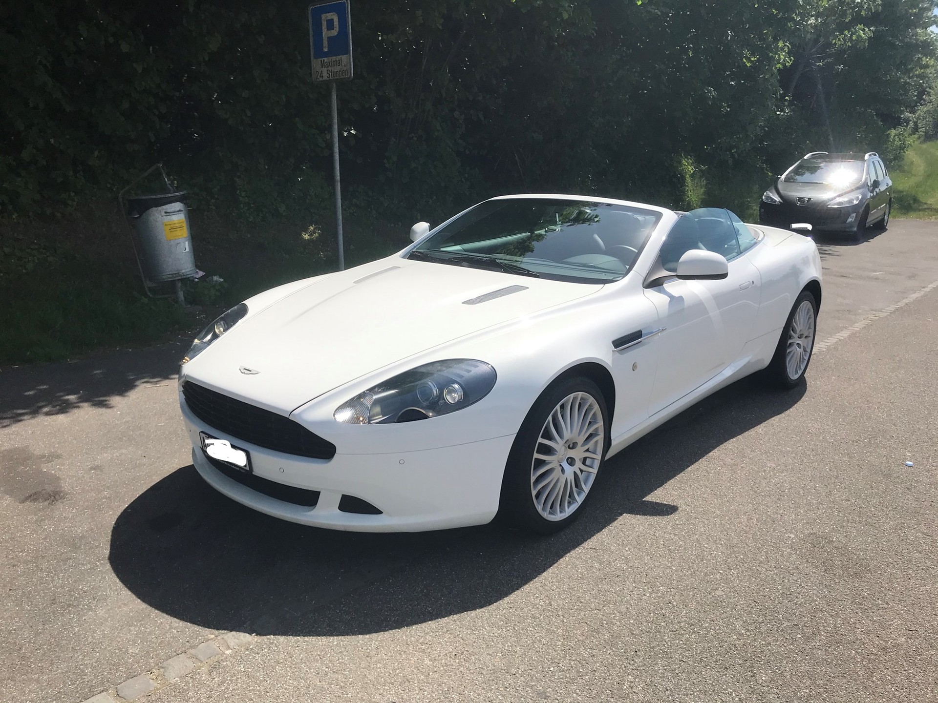 ASTON MARTIN DB9 Volante Touchtronic 2-image-13