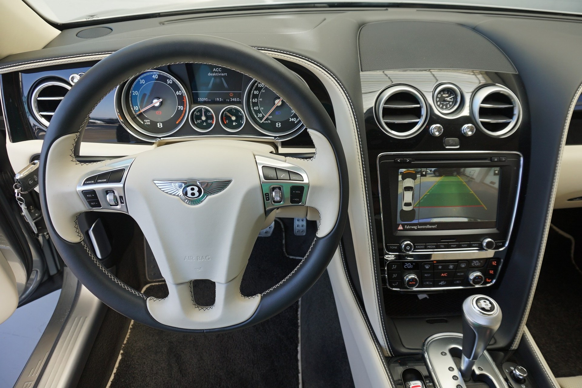 BENTLEY Flying Spur 4.0-image-10