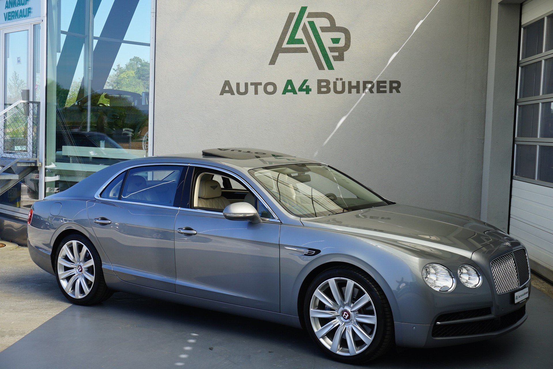 BENTLEY Flying Spur 4.0-image-2