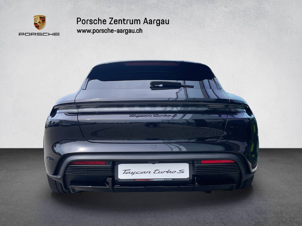 PORSCHE Taycan Turbo S Cross Turismo-image-4