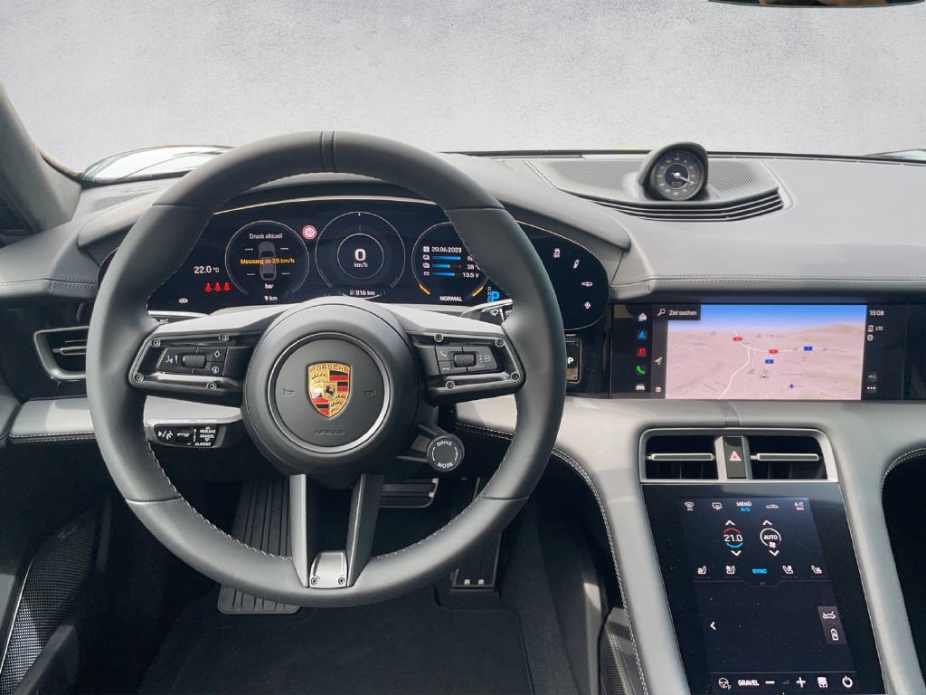 PORSCHE Taycan Turbo S Cross Turismo-image-5