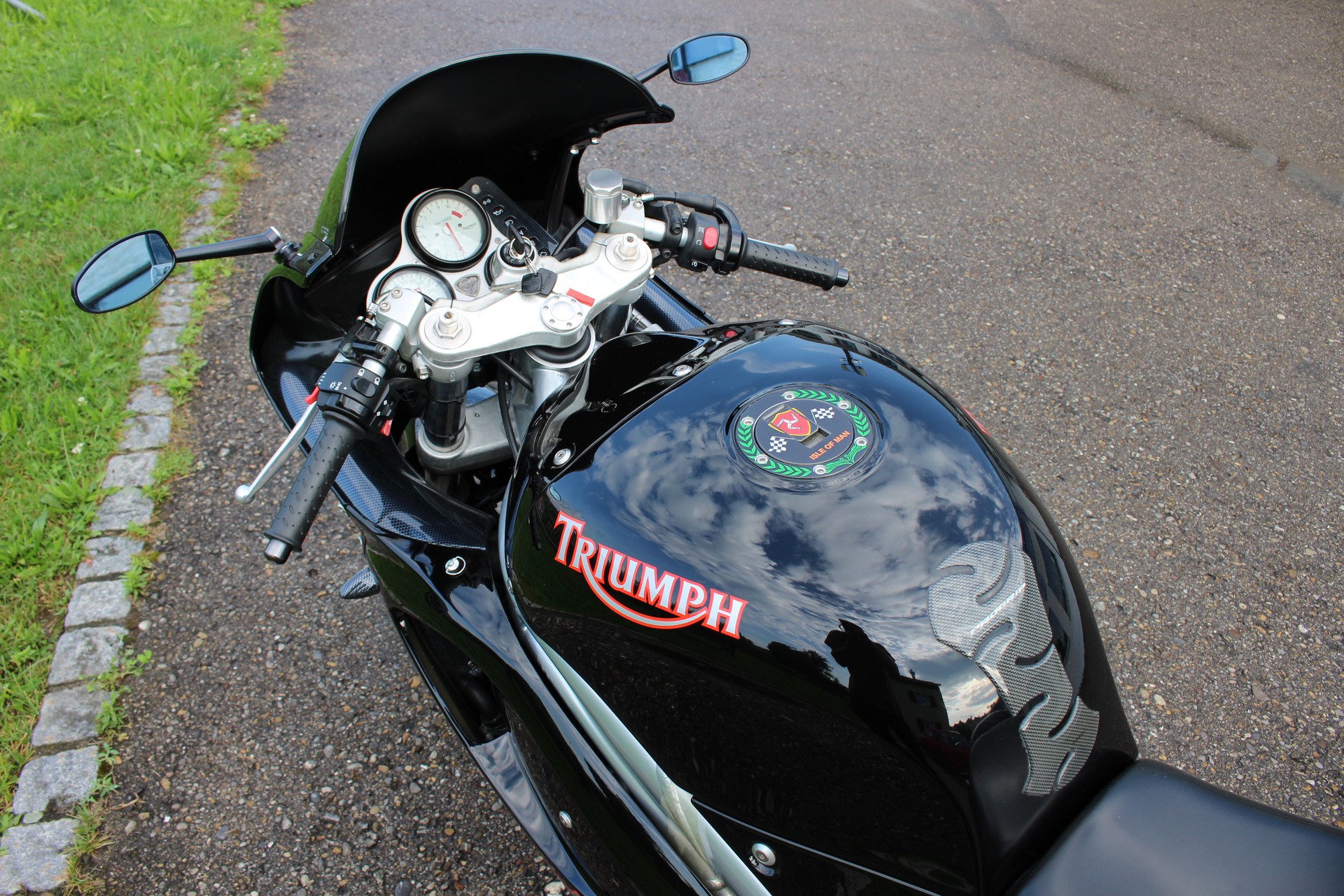 TRIUMPH Daytona 950 T595-image-4
