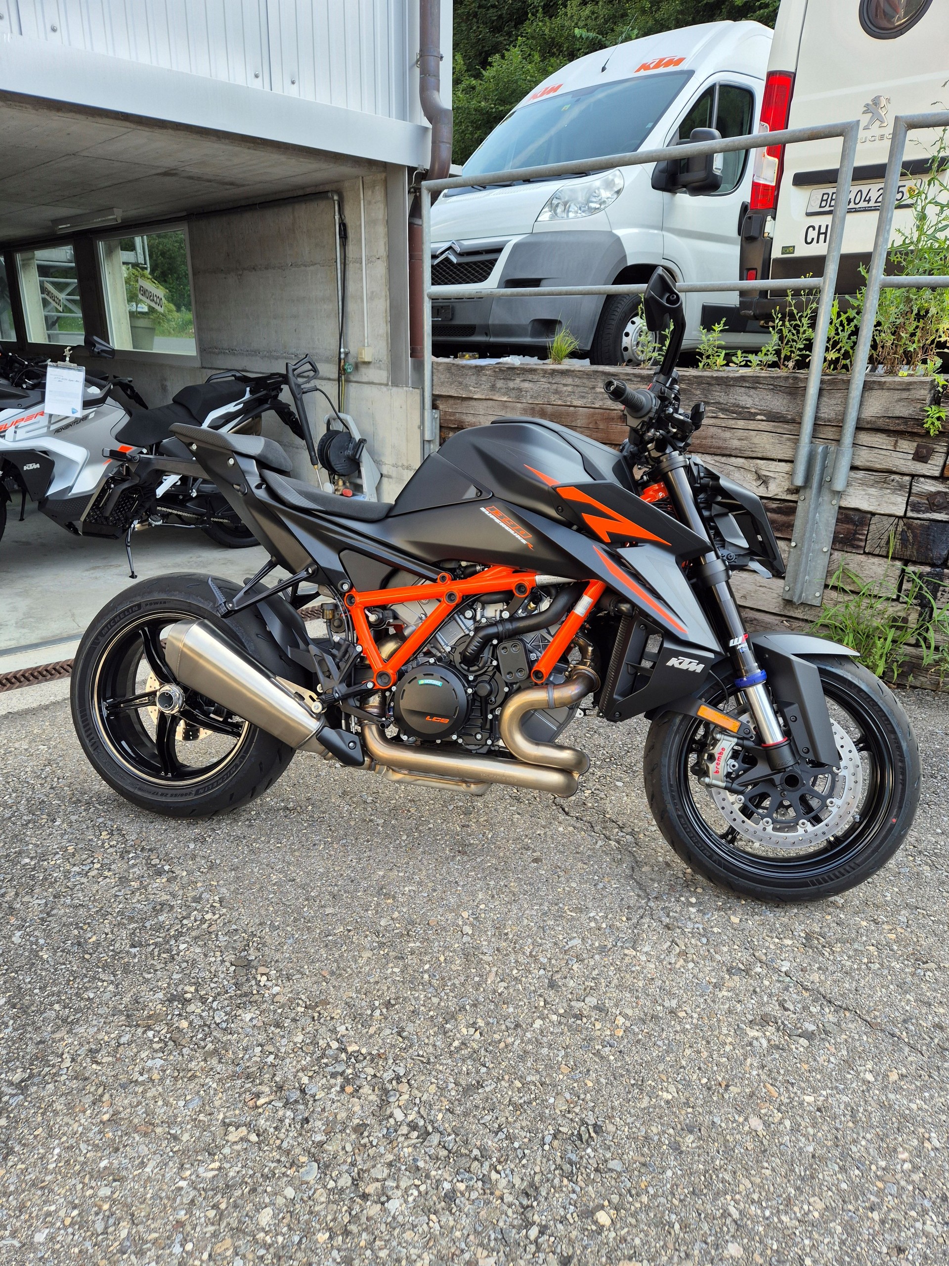 KTM 1390 Super Duke R EVO
