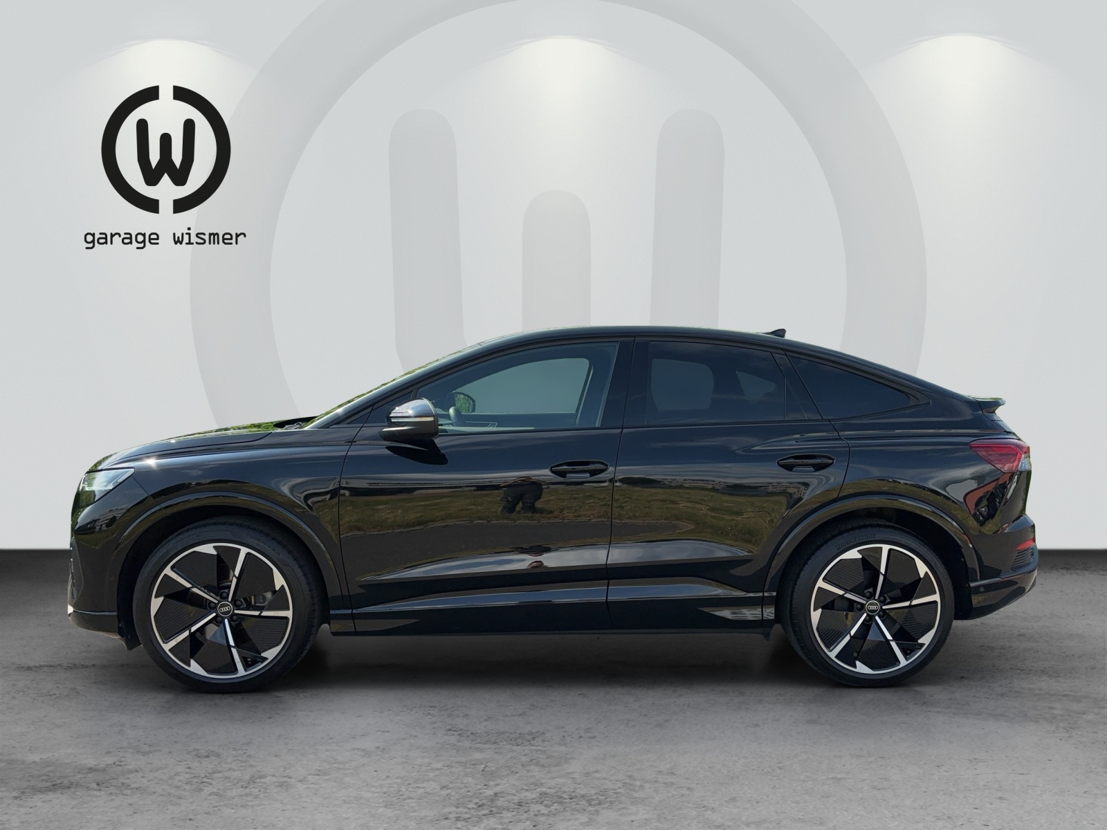 AUDI Q4 Sportback e-tron 50 quattro-image-1