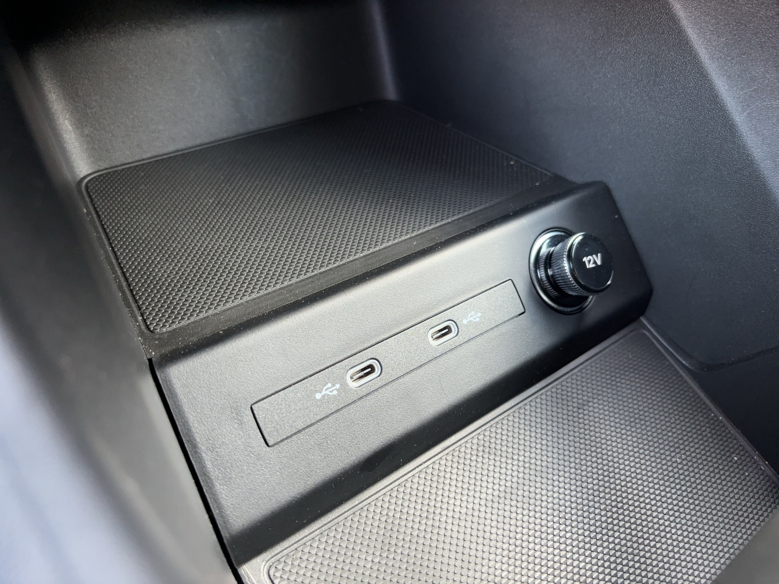 AUDI Q4 Sportback e-tron 50 quattro-image-11