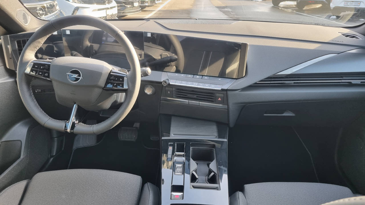 OPEL Astra Sports Tourer 1.2 T MHEV GS-image-8