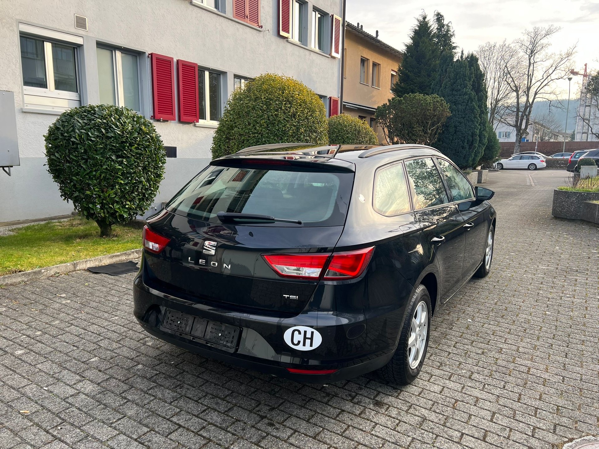 SEAT Leon ST 1.4 TSI FR-image-3