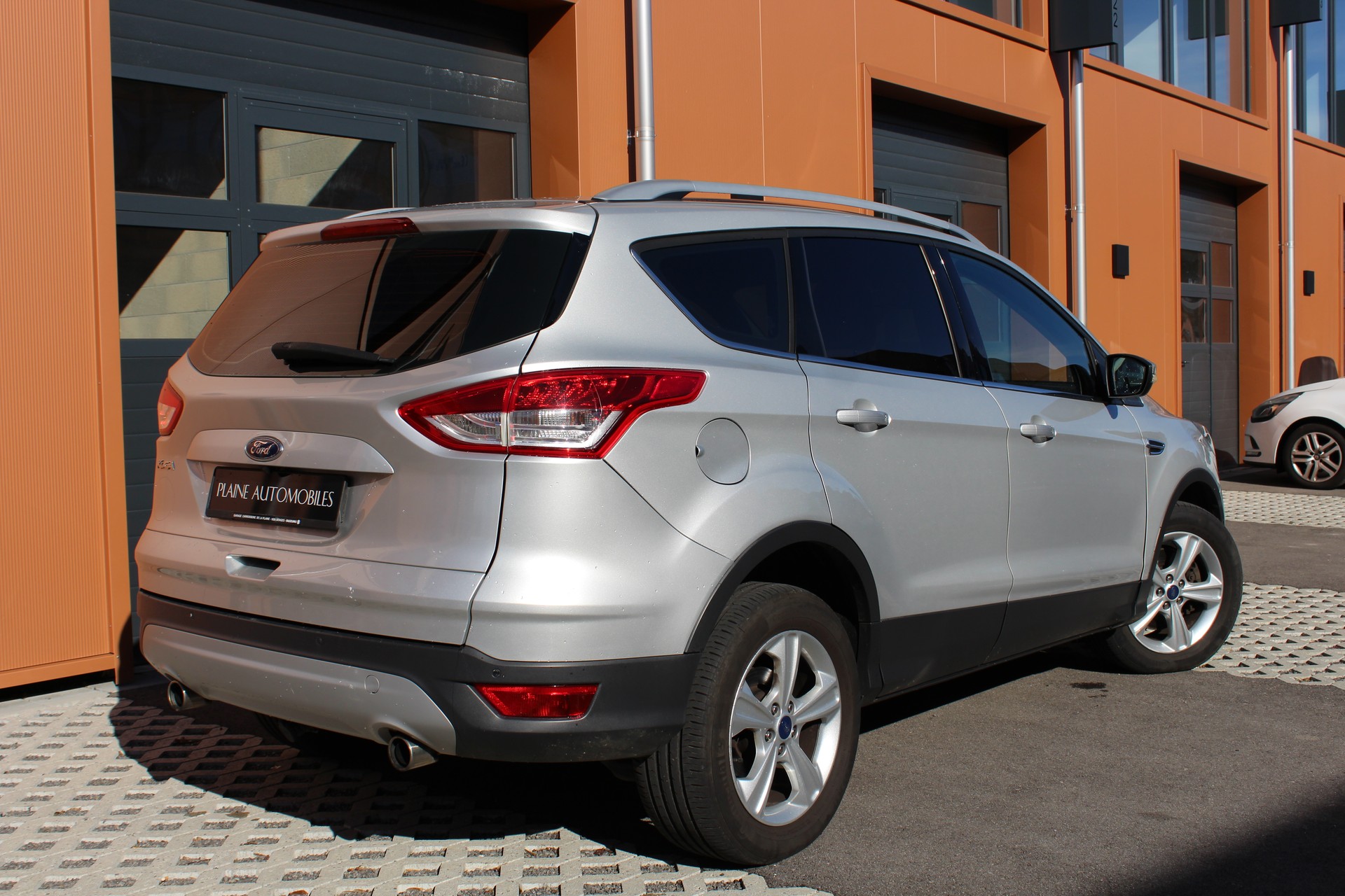 FORD Kuga 2.0 TDCi Titanium 4WD PowerShift-image-5