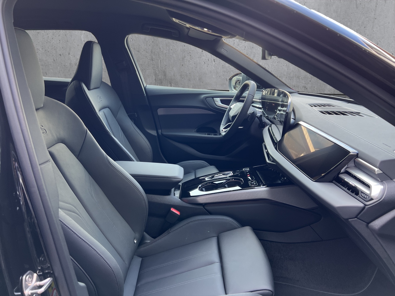 AUDI A5 Avant TDI quattro 150 kW Attraction S tronic-image-7