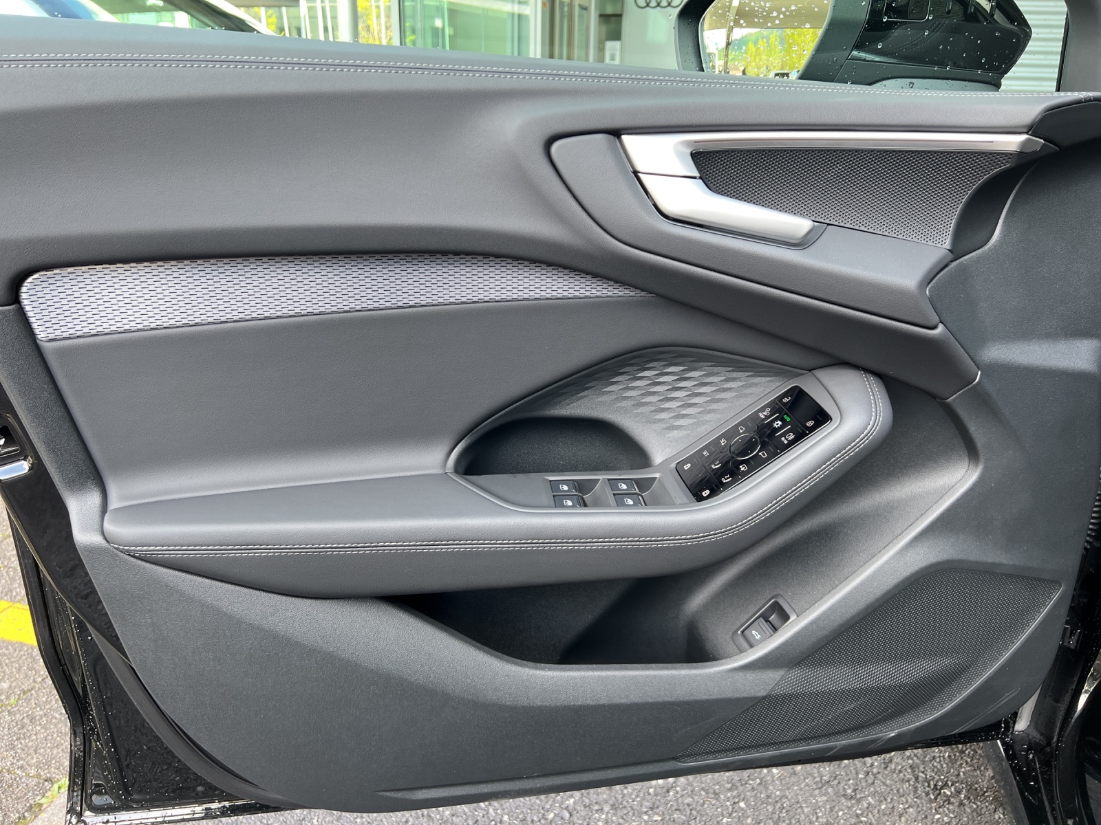 AUDI A5 Avant TDI quattro 150 kW Attraction S tronic-image-8