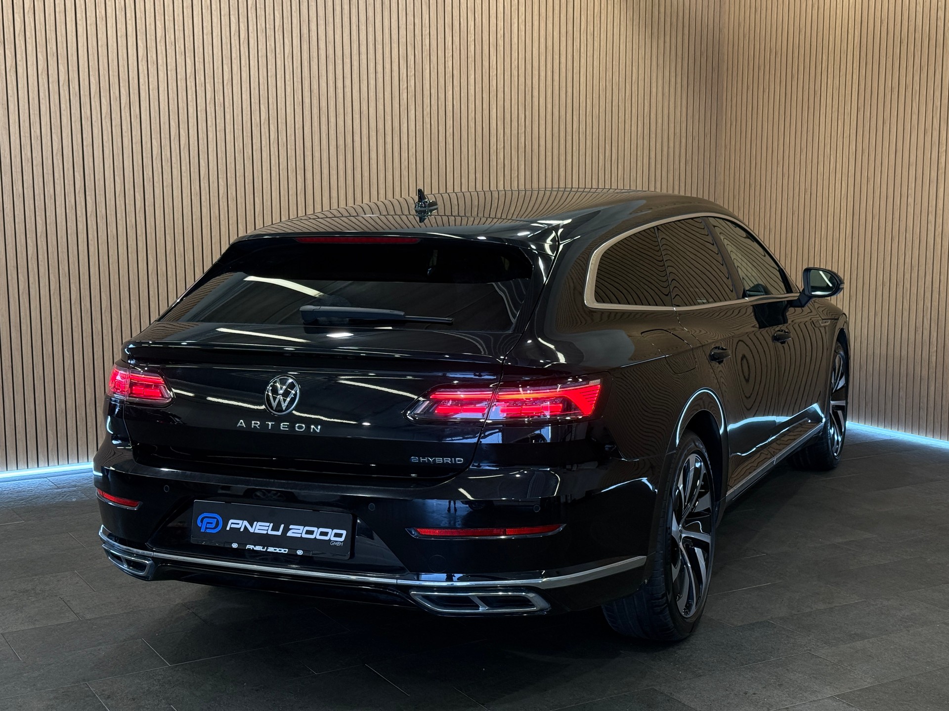 VW Arteon SB 1.4 TSI eHybrid R-Line DSG-image-2