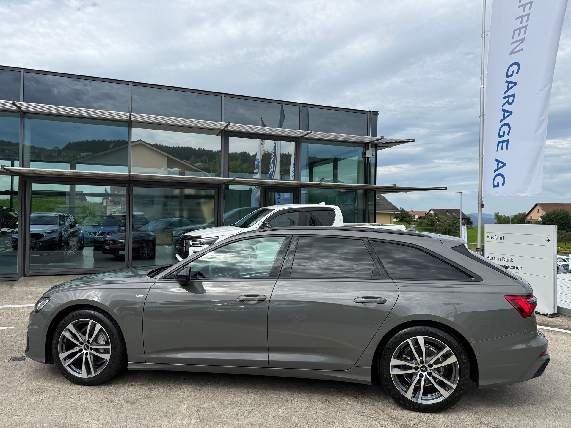 AUDI A6 Avant 40TDI S line qu-image-4