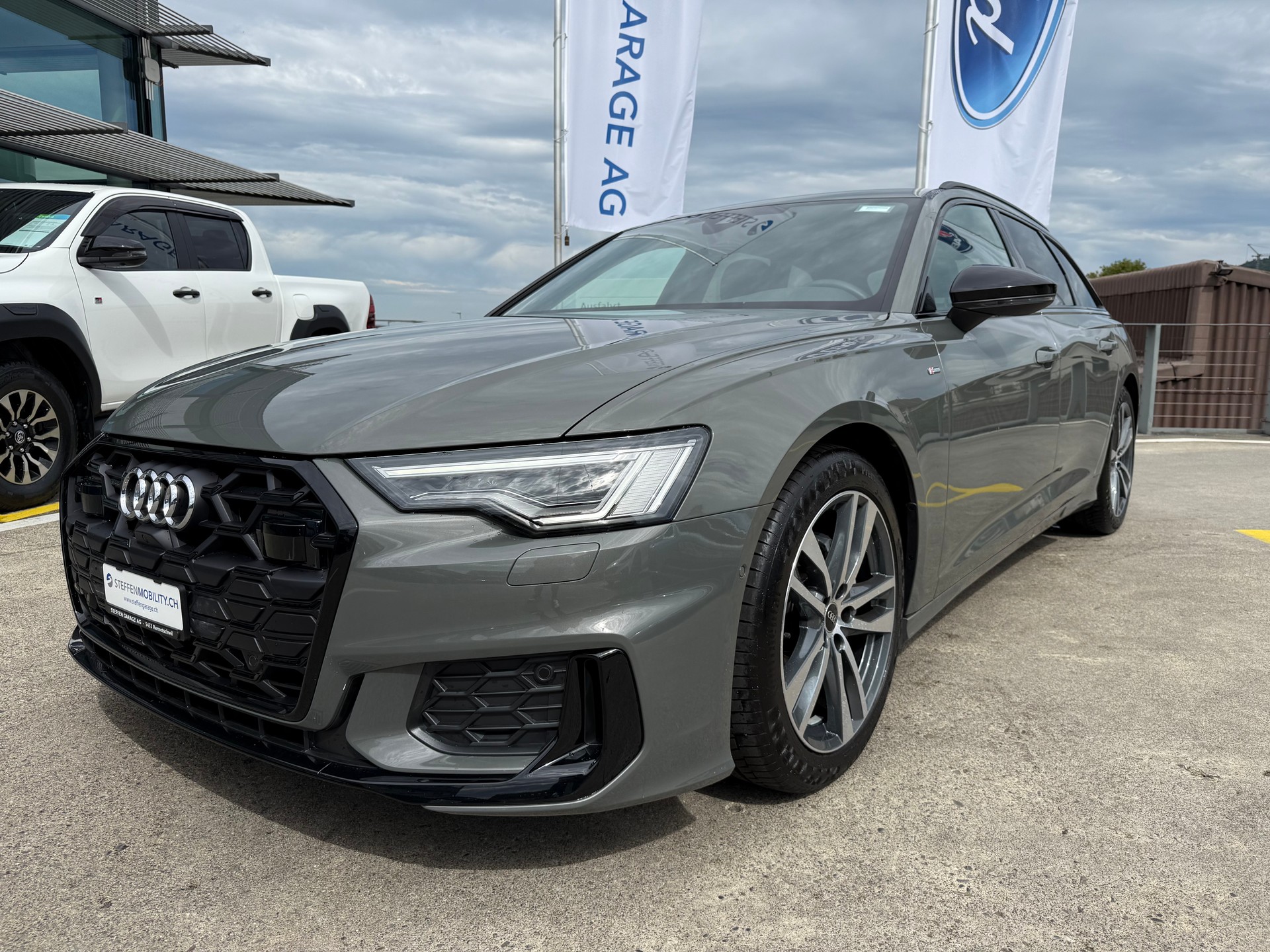 AUDI A6 Avant 40TDI S line qu-image-0