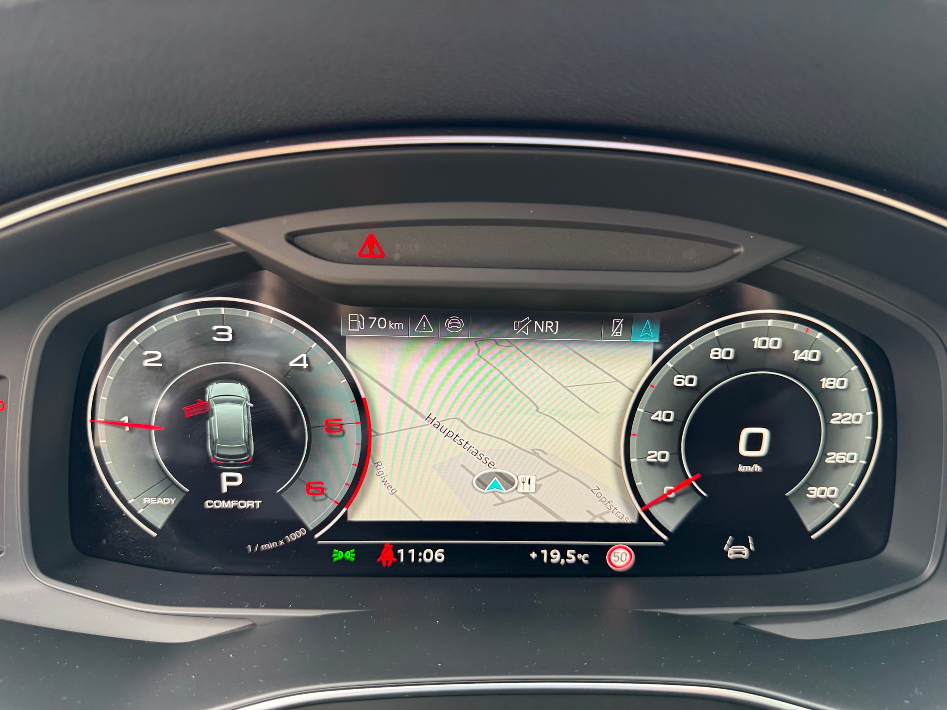 AUDI A6 Avant 40TDI S line qu-image-22