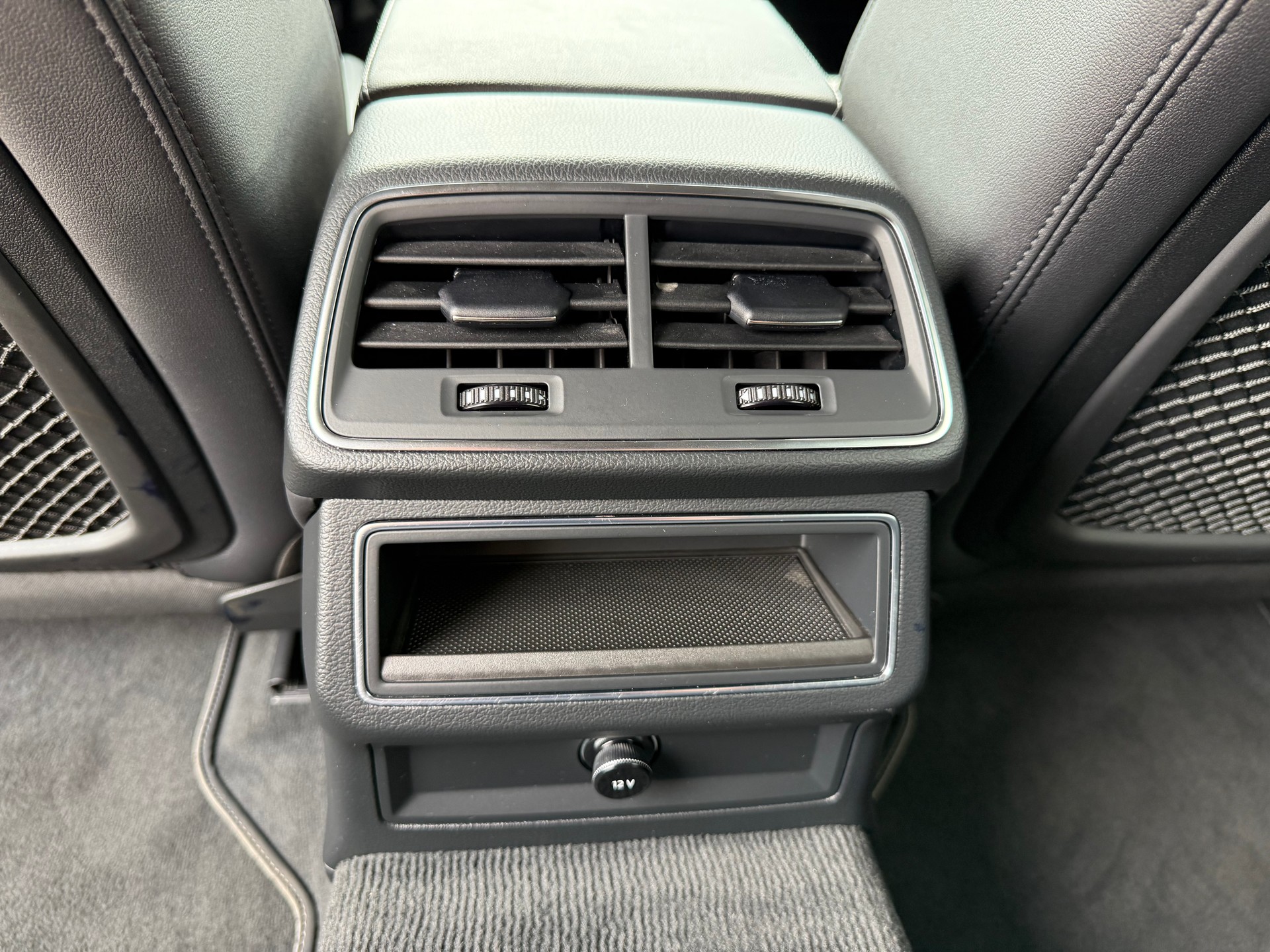 AUDI A6 Avant 40TDI S line qu-image-24