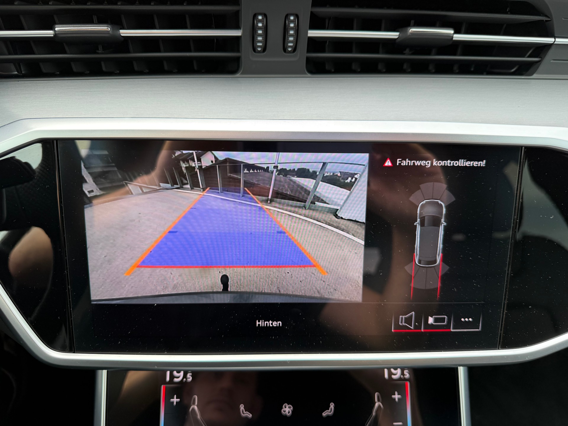 AUDI A6 Avant 40TDI S line qu-image-18
