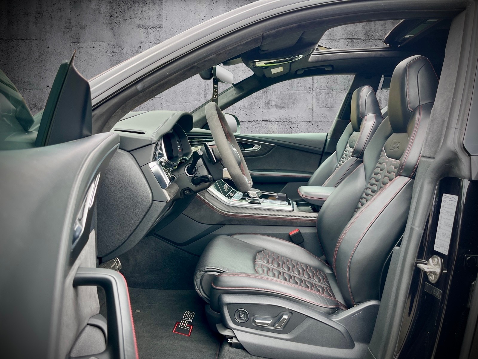 AUDI RSQ8 quattro tiptronic-image-9