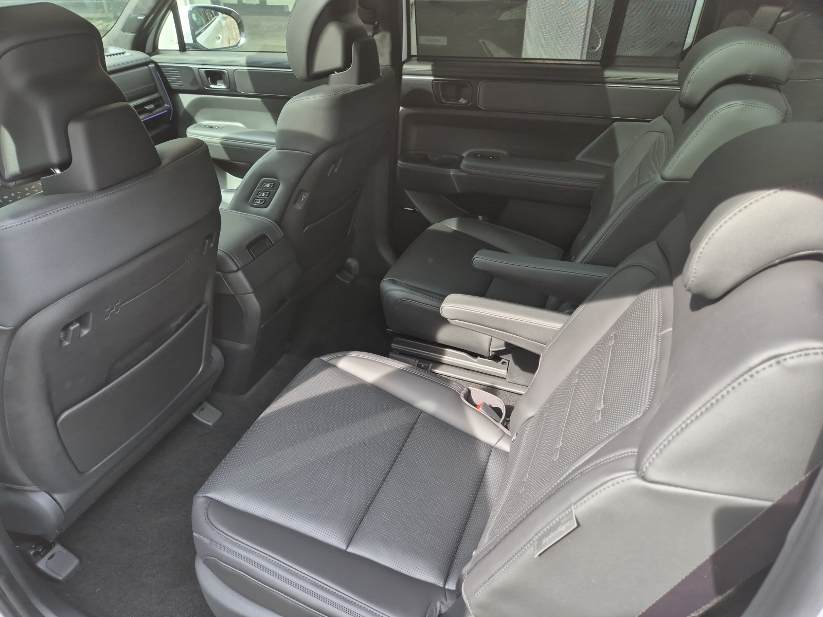 HYUNDAI Santa Fe 1.6 T-GDi HEV Calligraphy-image-8