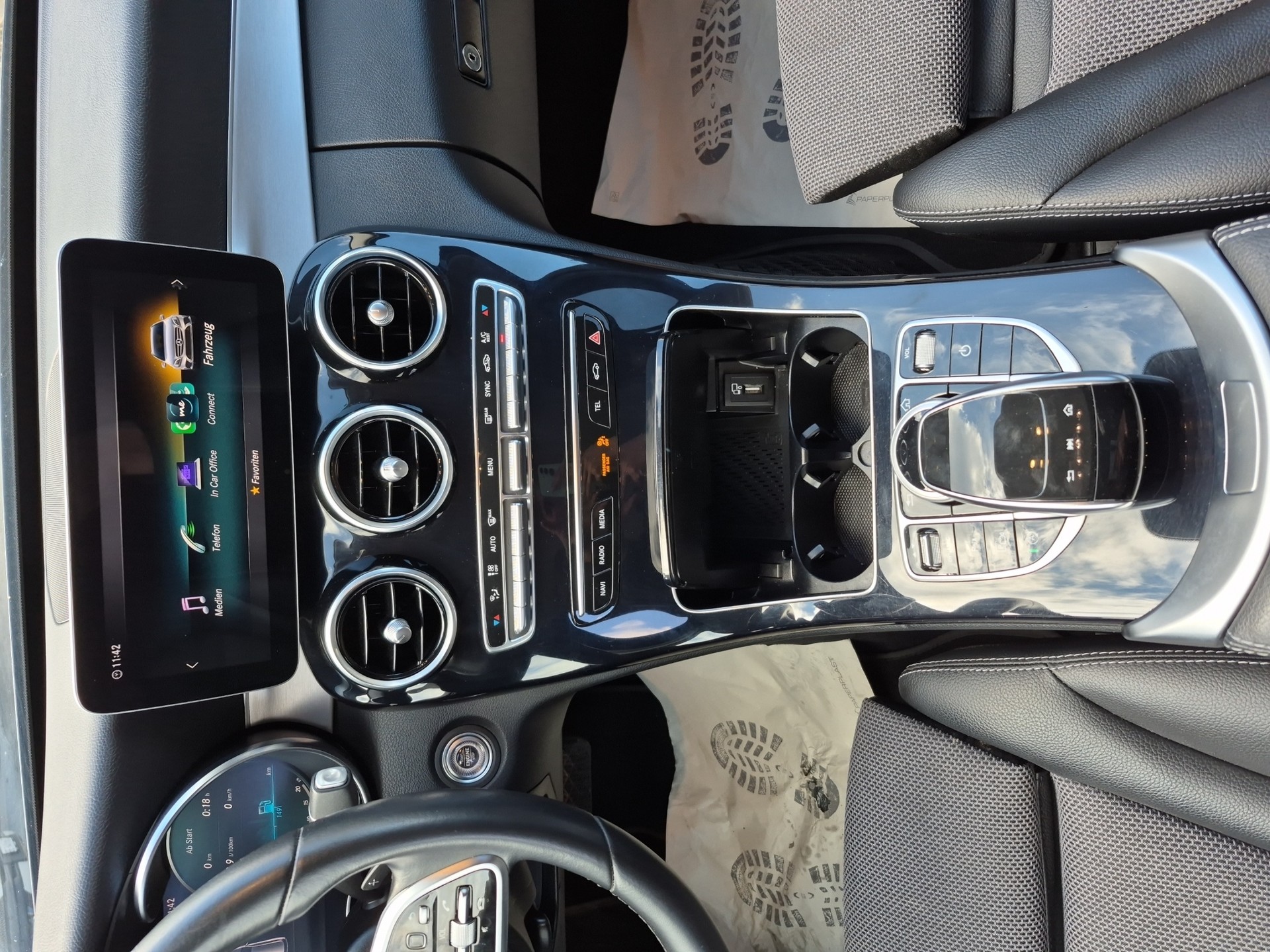 MERCEDES-BENZ C 220 d Swiss Star 4M 9G-Tronic-image-12