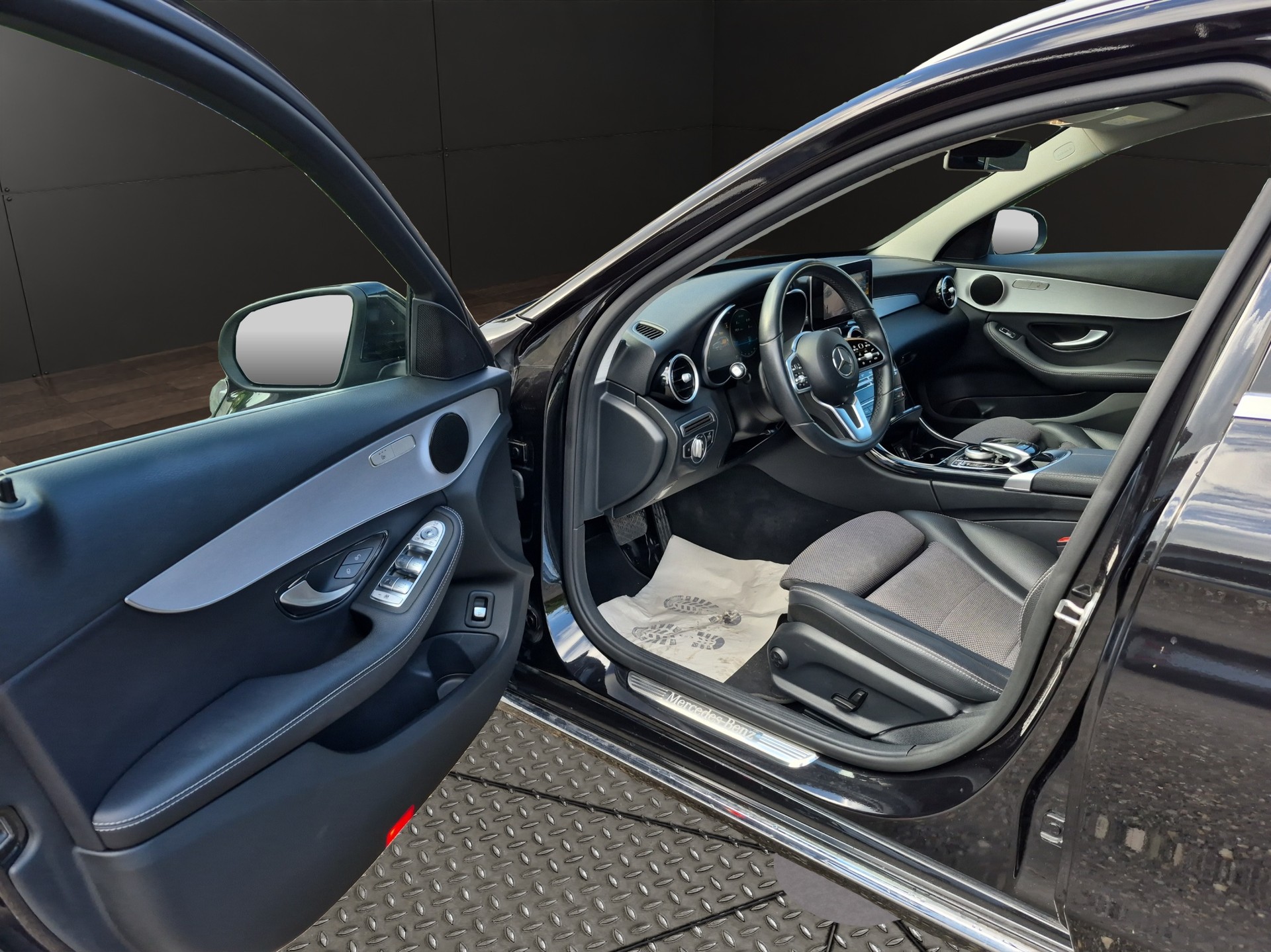 MERCEDES-BENZ C 220 d Swiss Star 4M 9G-Tronic-image-13