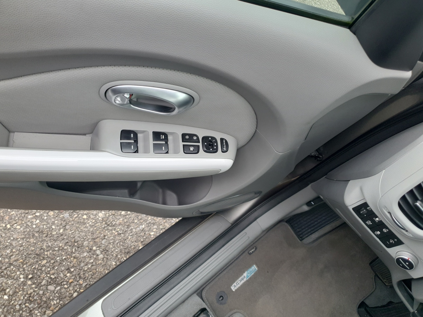 KIA Soul EV Style-image-10