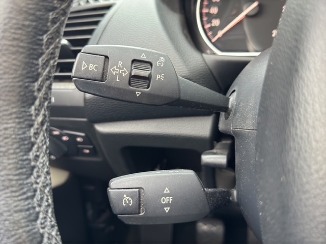 BMW 120i Cabrio-image-19