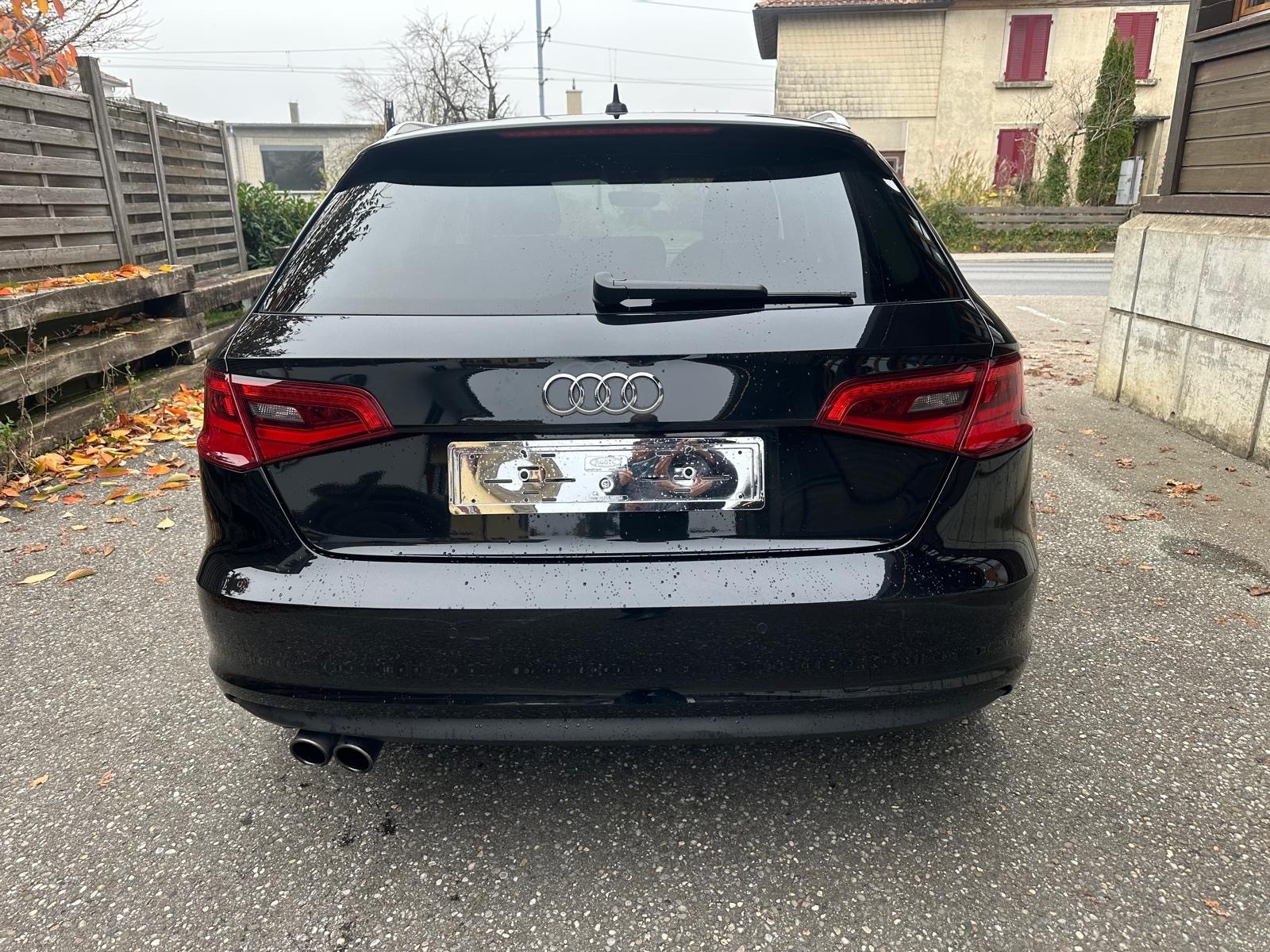 AUDI A3 Sportback 1.4 TFSI Ambiente S-tronic-image-5