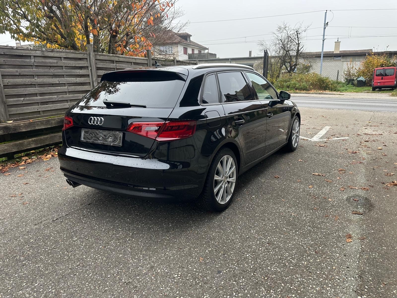AUDI A3 Sportback 1.4 TFSI Ambiente S-tronic-image-3