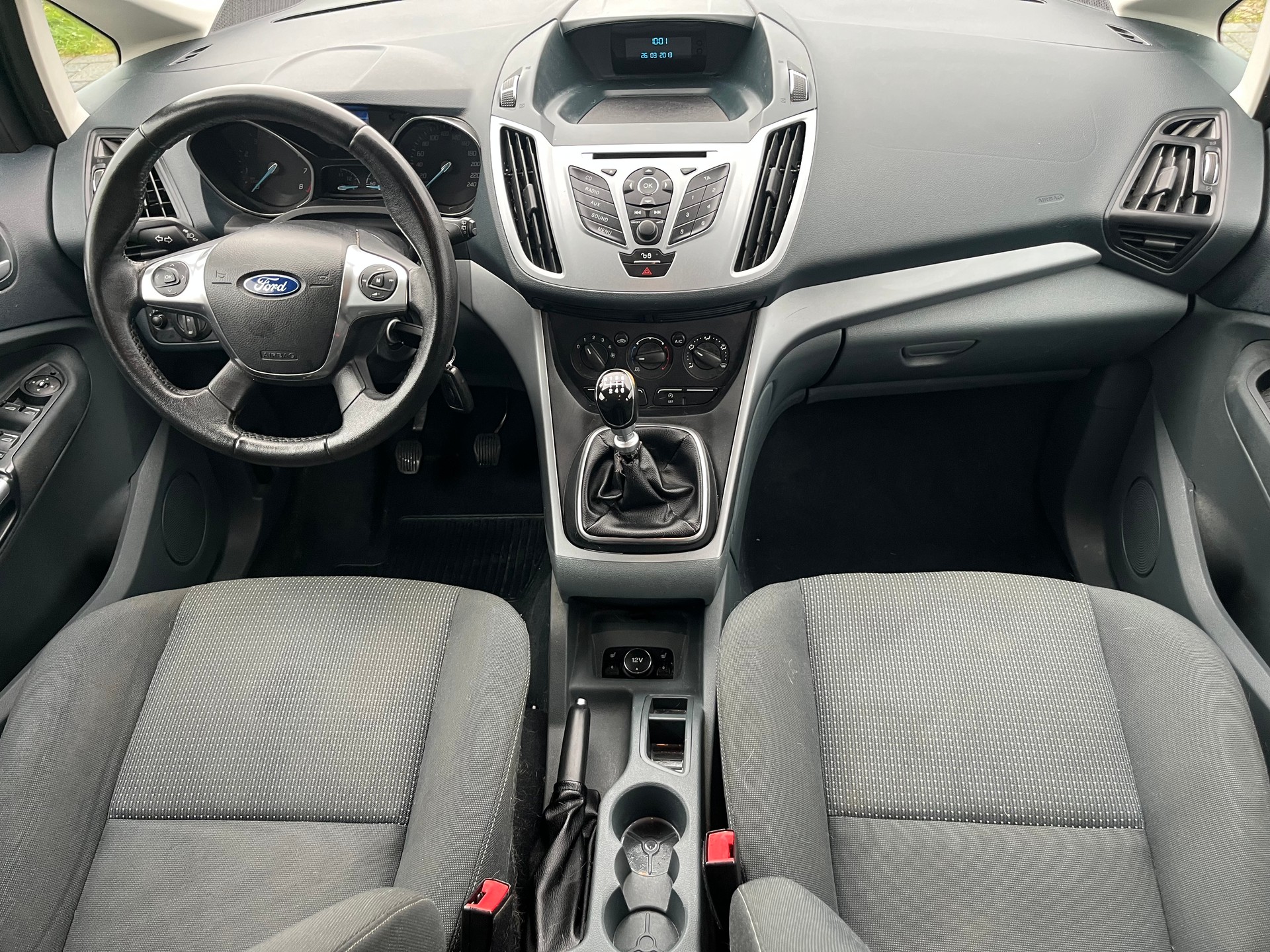 FORD C-Max 1.0 SCTi Titanium-image-11