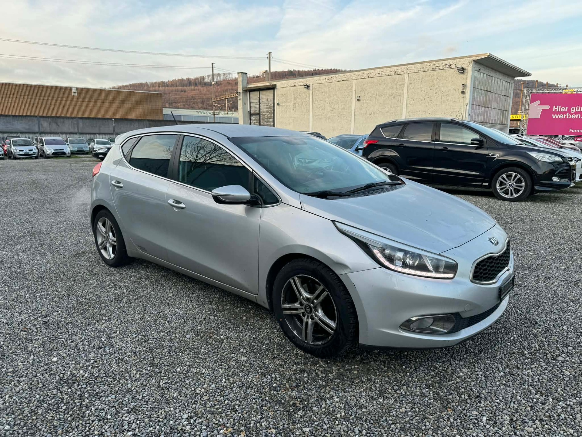 KIA Cee'd 1.4 CRDi Swiss Eco Edition-image-13