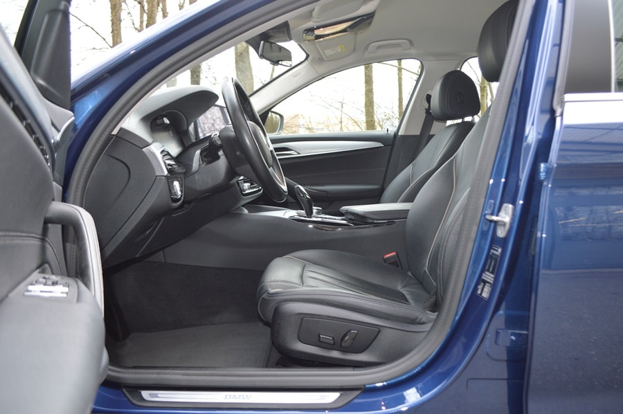 BMW 520i 48V Touring Steptronic-image-5