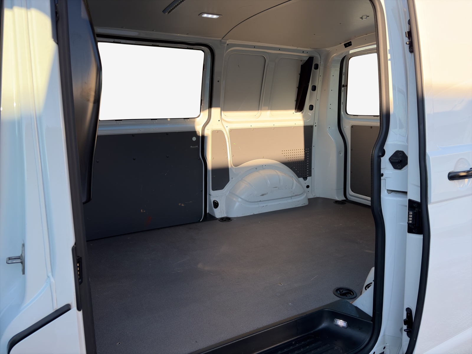 VW T6.1 2.0 TDI-image-11