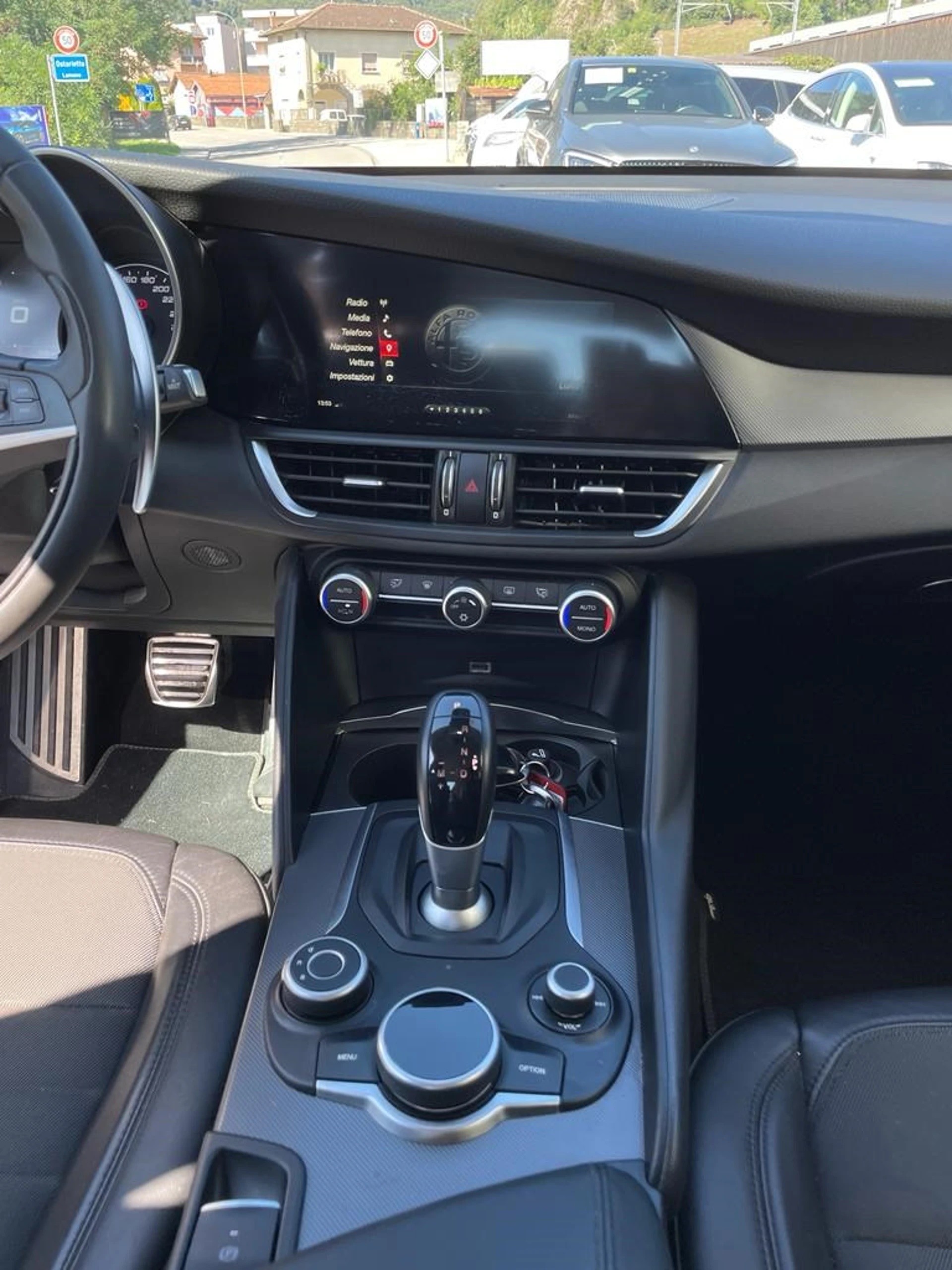 ALFA ROMEO Giulia 2.2 JTDM Super Automatic-image-12
