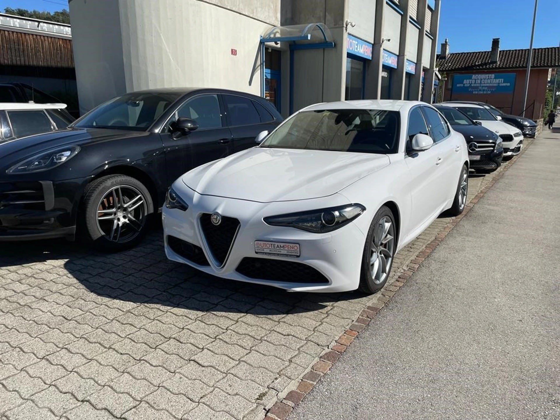 ALFA ROMEO Giulia 2.2 JTDM Super Automatic-image-0